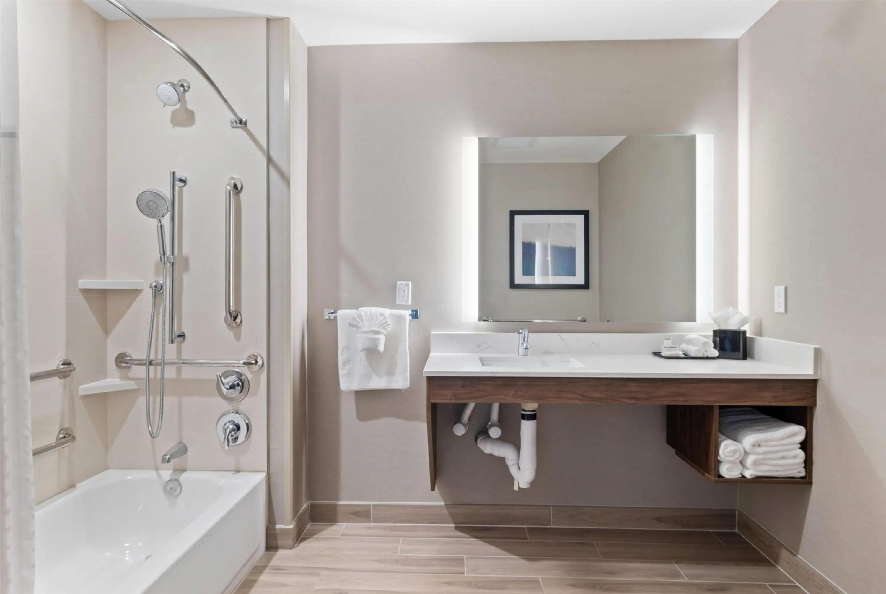 Photo of the whole room in La Quinta Inn & Suites by Wyndham Santa Cruz