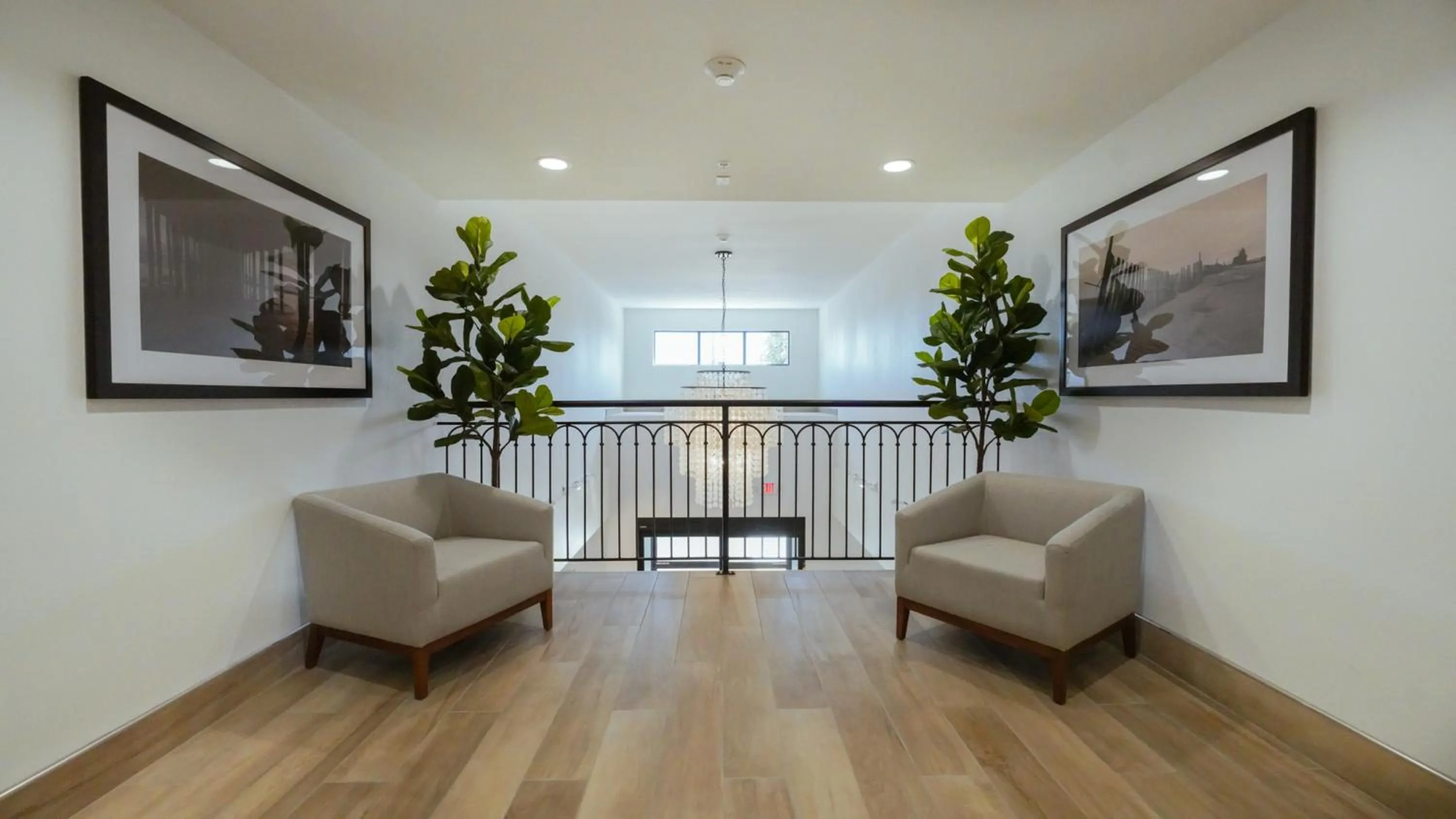 Lobby or reception in La Quinta Inn & Suites by Wyndham Santa Cruz