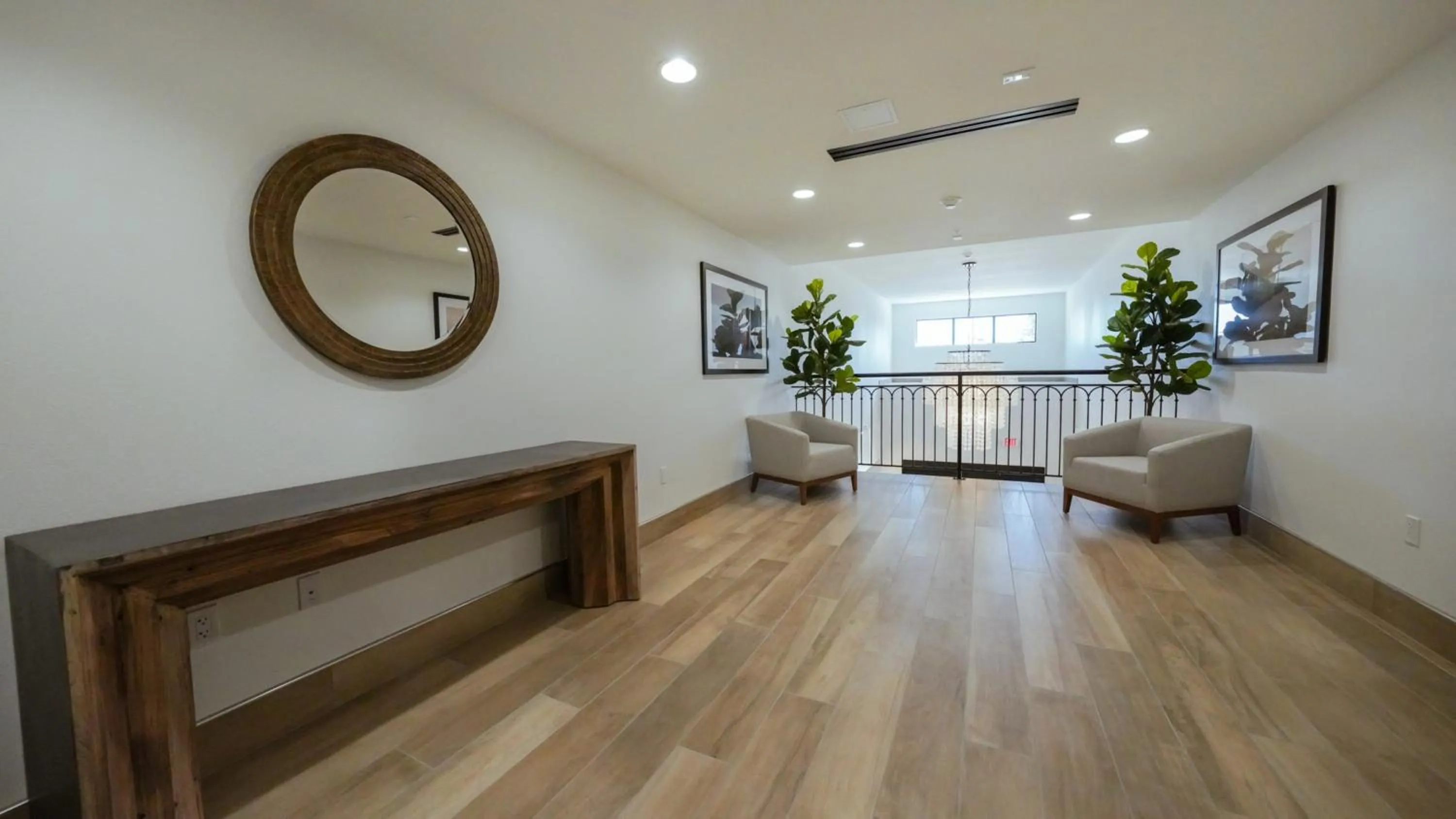 Lobby or reception in La Quinta Inn & Suites by Wyndham Santa Cruz