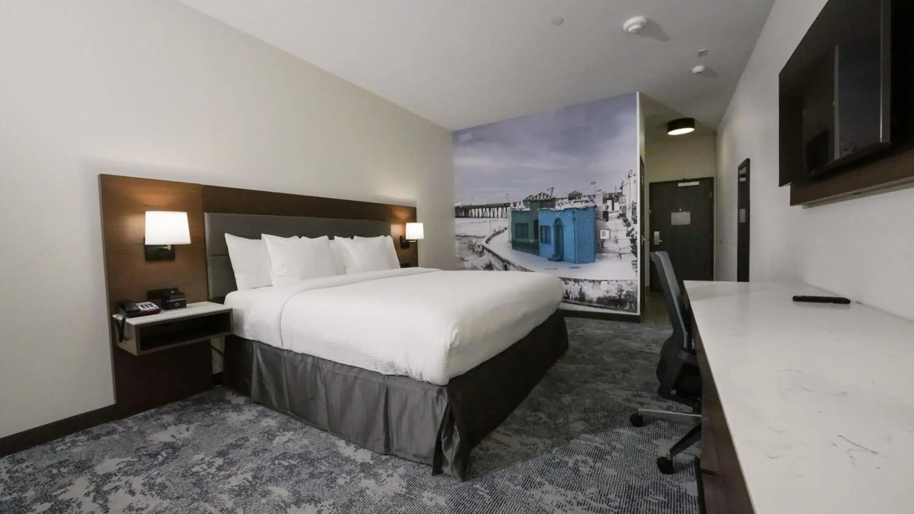 King Room - Non-Smoking in La Quinta Inn & Suites by Wyndham Santa Cruz King Room - Non-Smoking in La Quinta Inn & Suites by Wyndham Santa Cruz