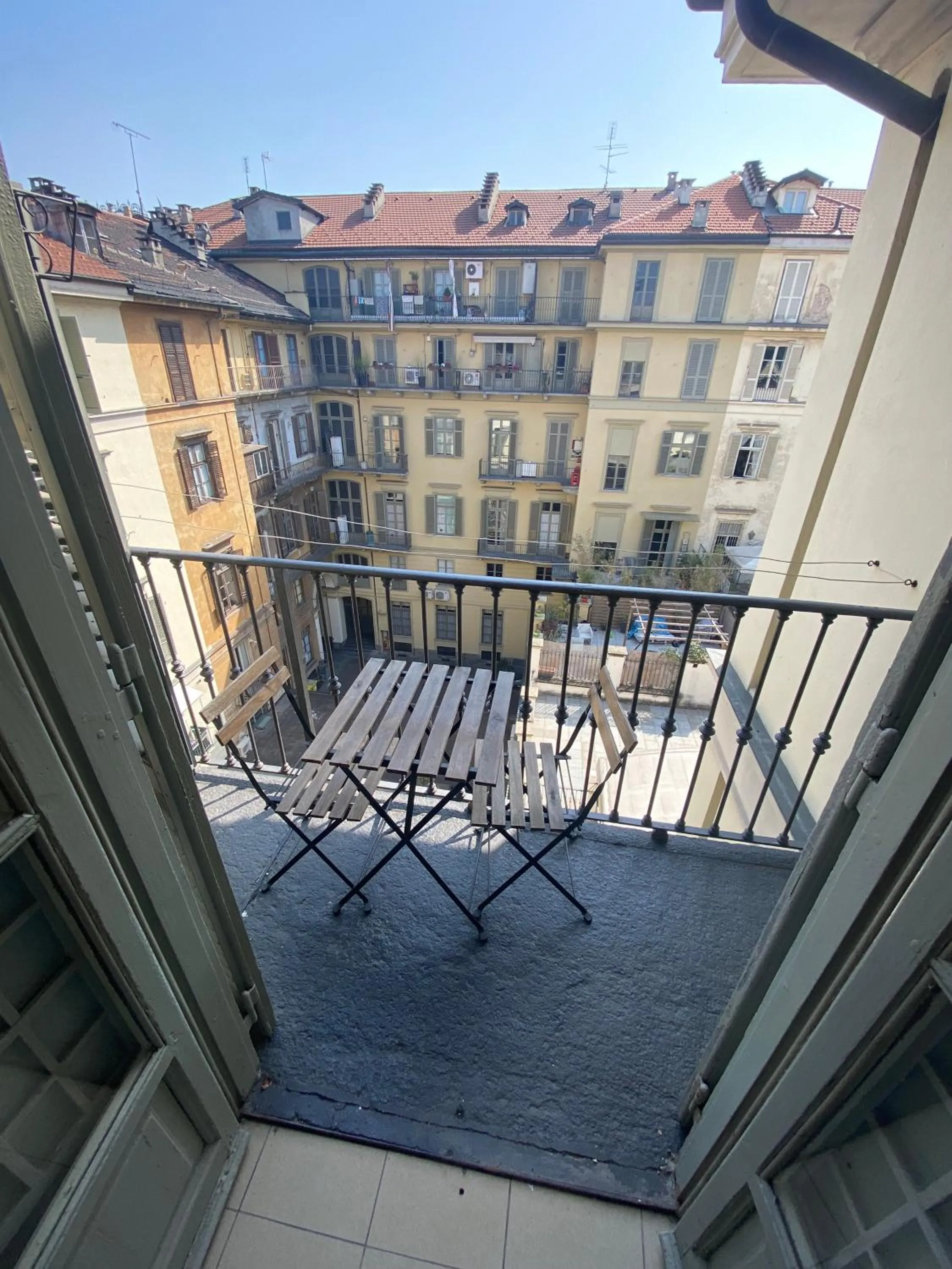 Property building in Artua'&Solferino