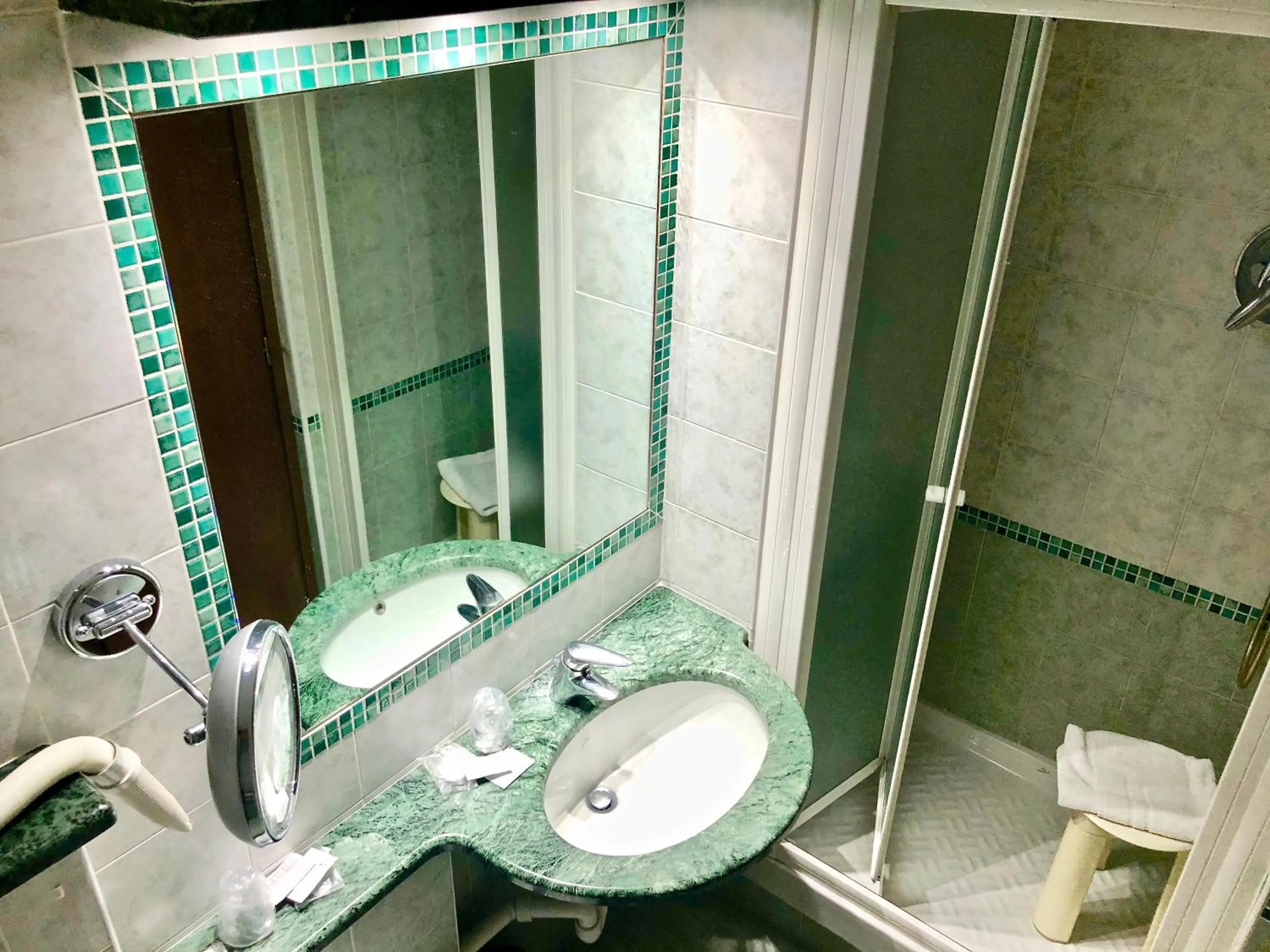 Shower in Artua'&Solferino