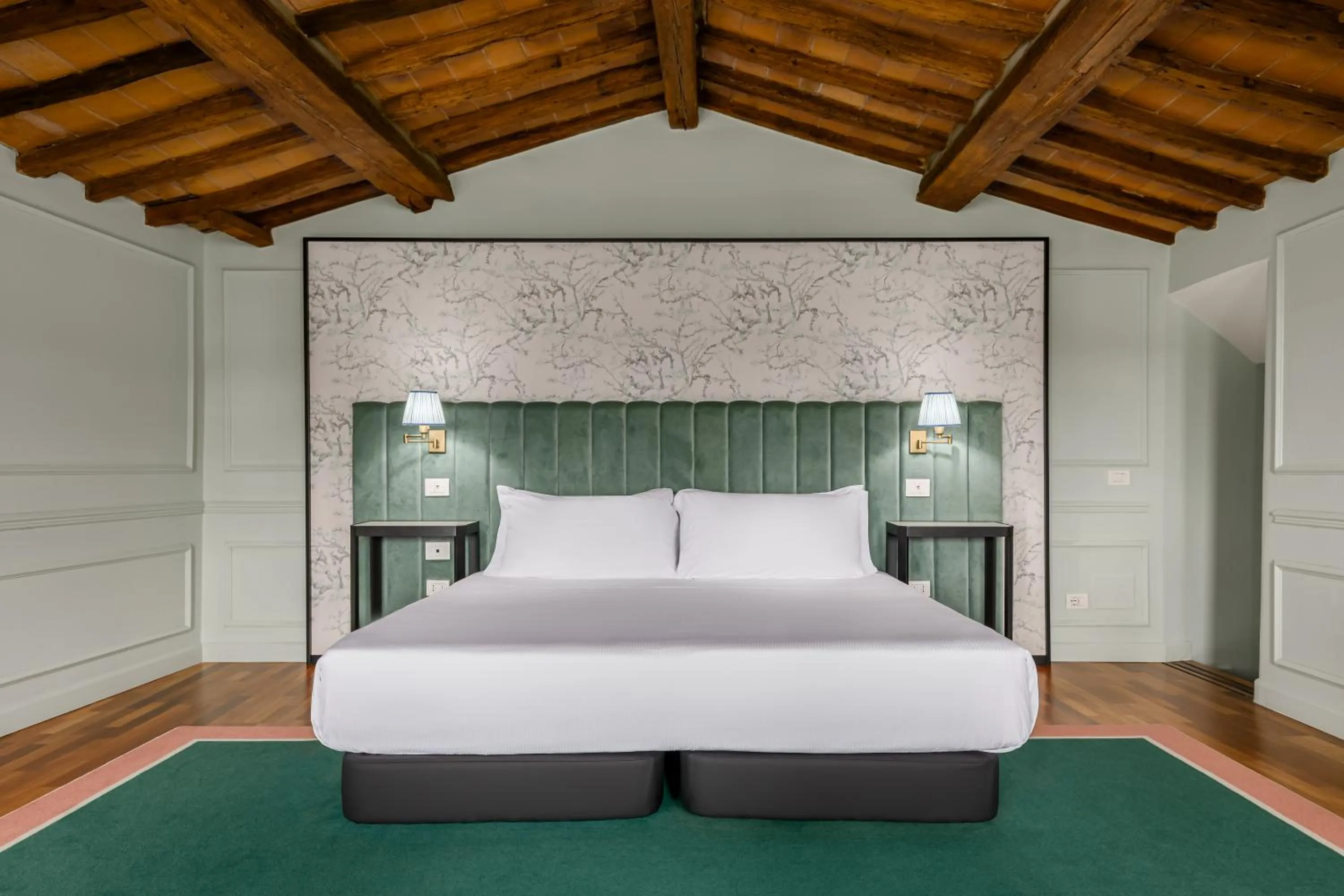 Bed in Room Mate Collection Isabella, Florence