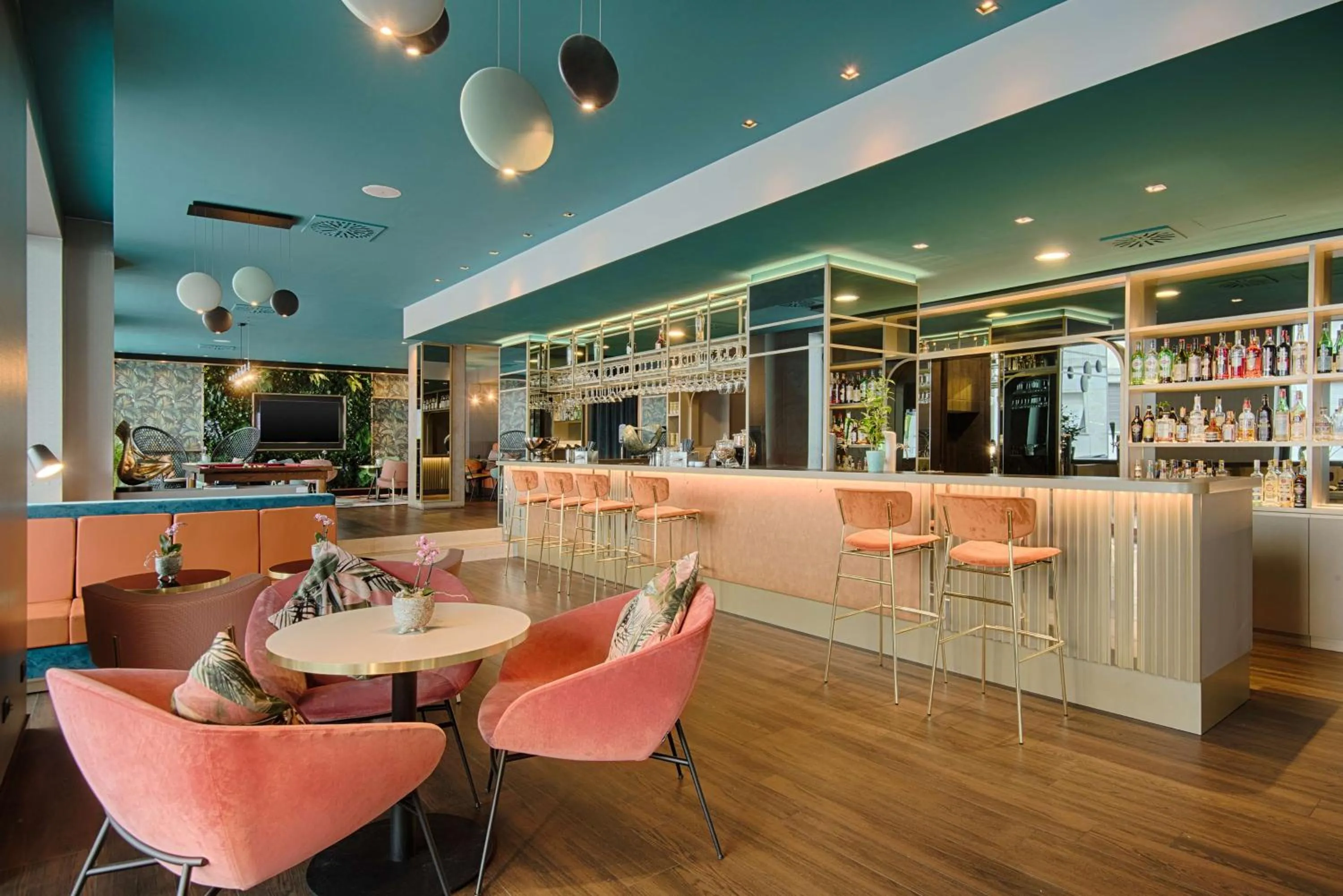 Lounge or bar in NH Collection Milano Touring