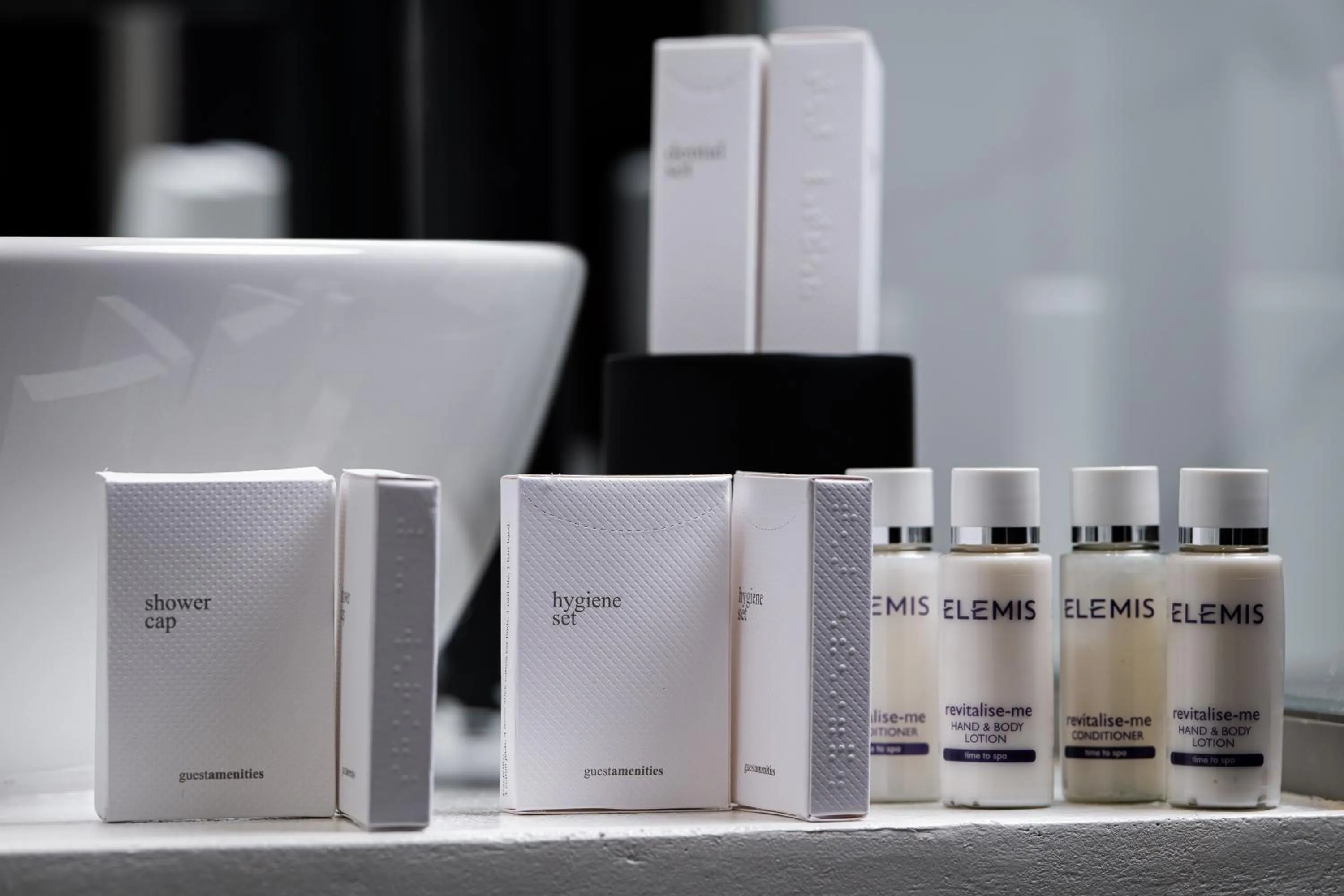 Bathroom in Athens Flair