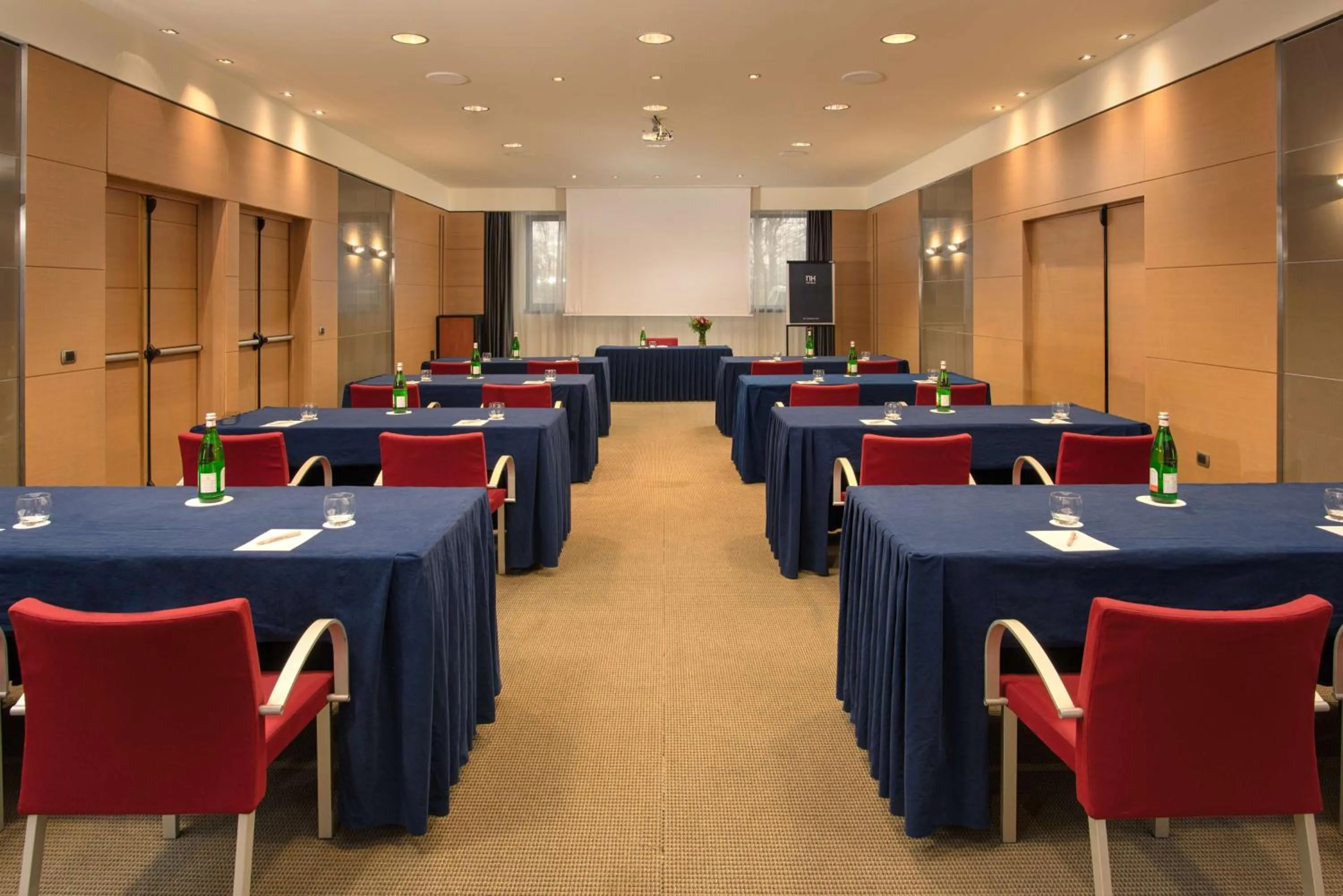 Meeting/conference room in NH Bologna Villanova