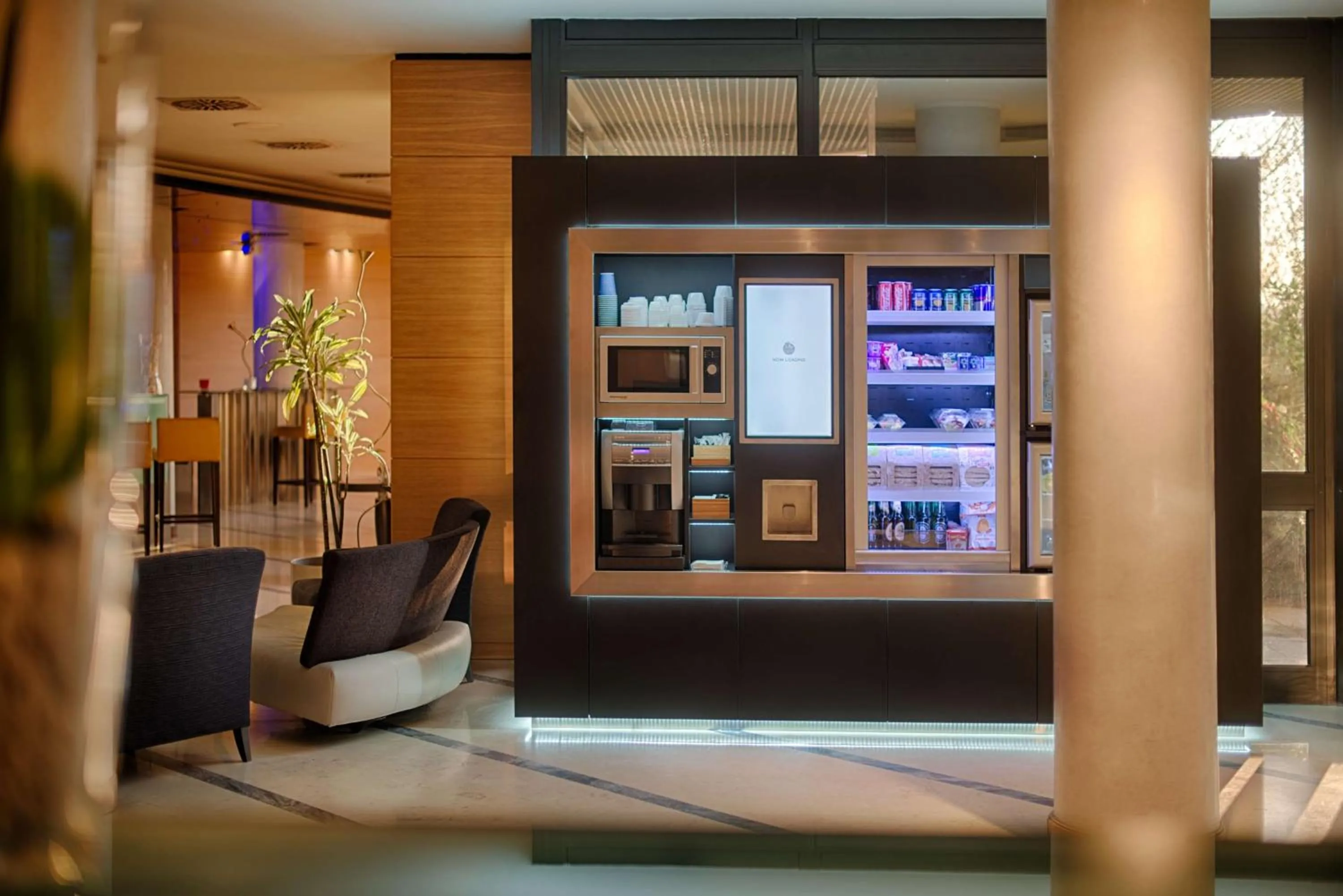 Lobby or reception in NH Bologna Villanova