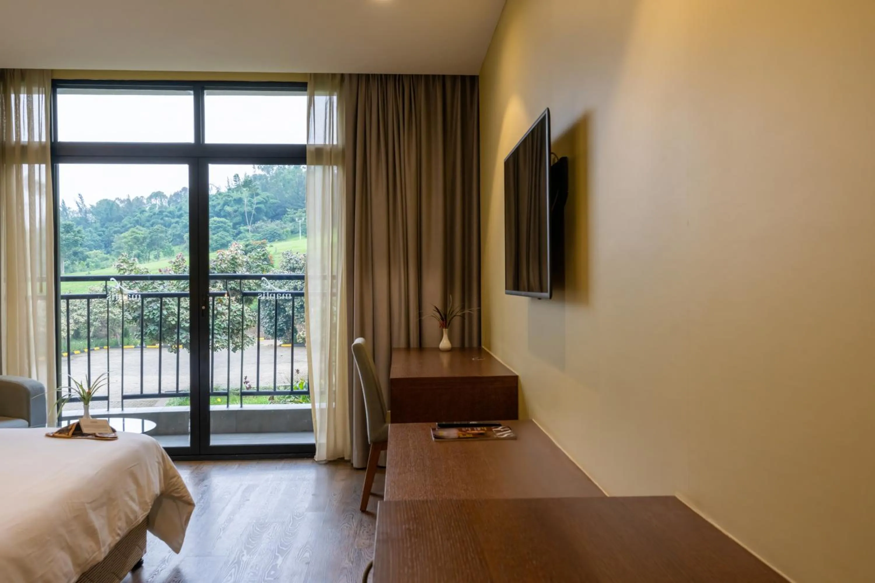 Bedroom in Mantis Kivu Marina Bay Hotel