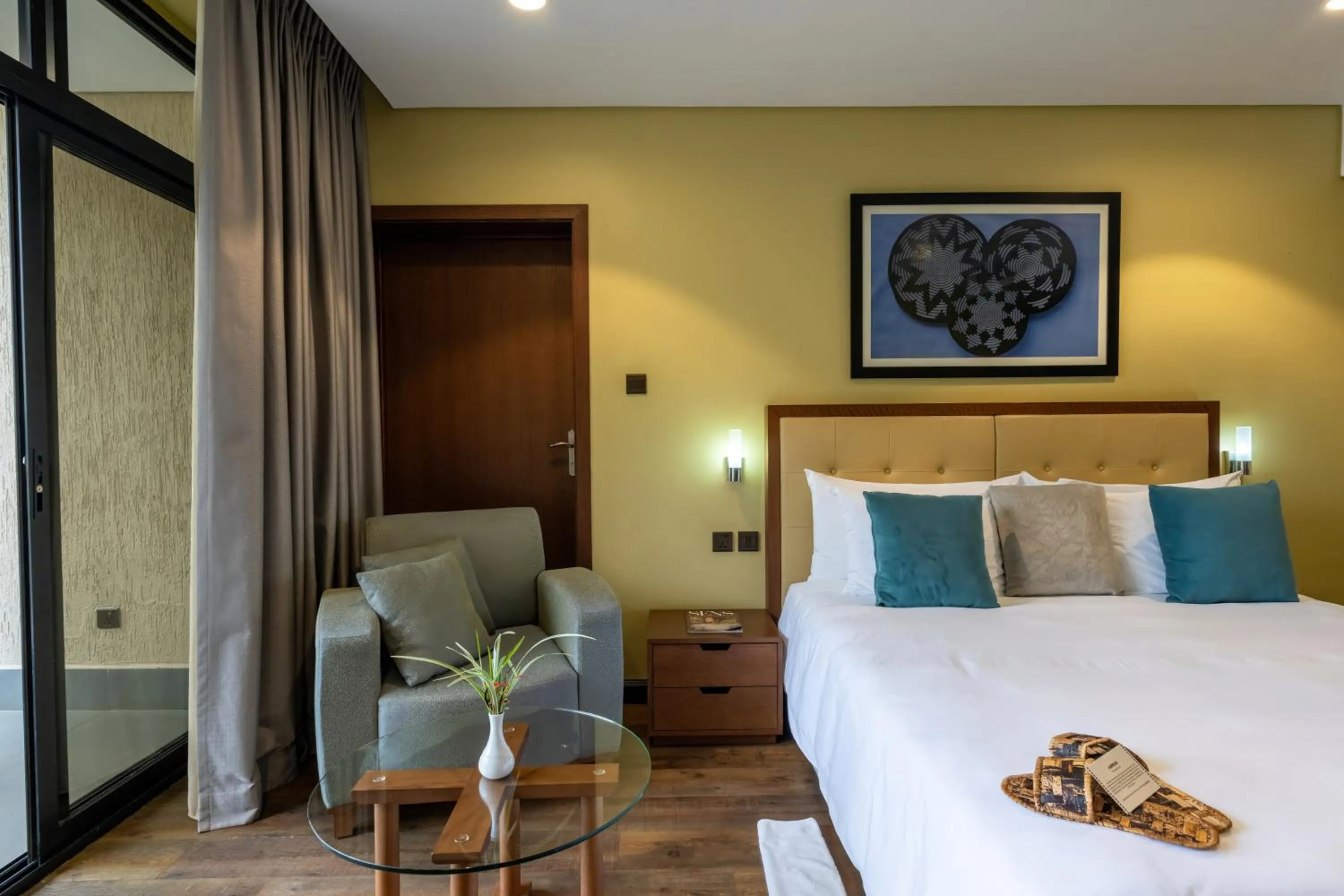 Seating area in Mantis Kivu Marina Bay Hotel