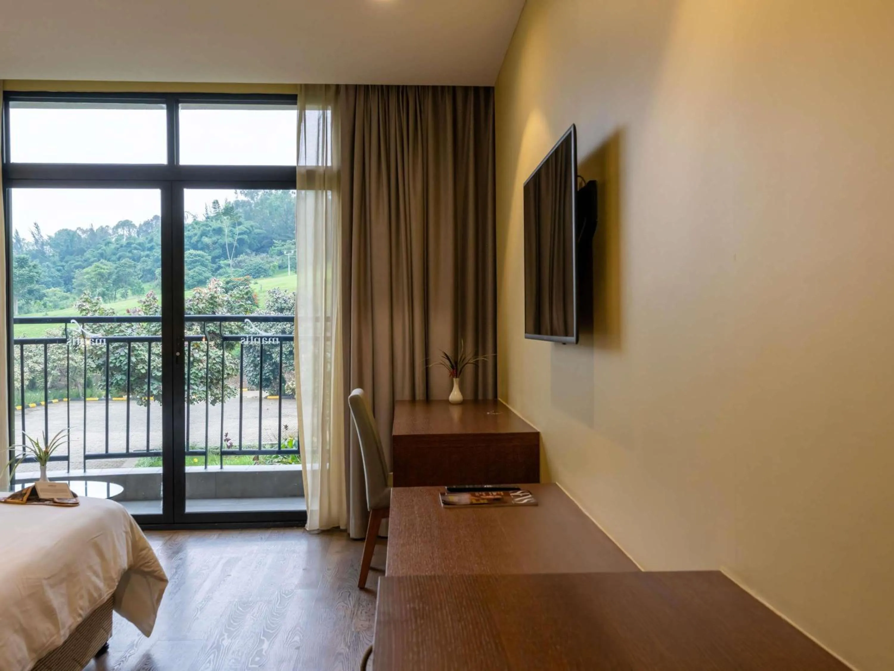 Bedroom in Mantis Kivu Marina Bay Hotel