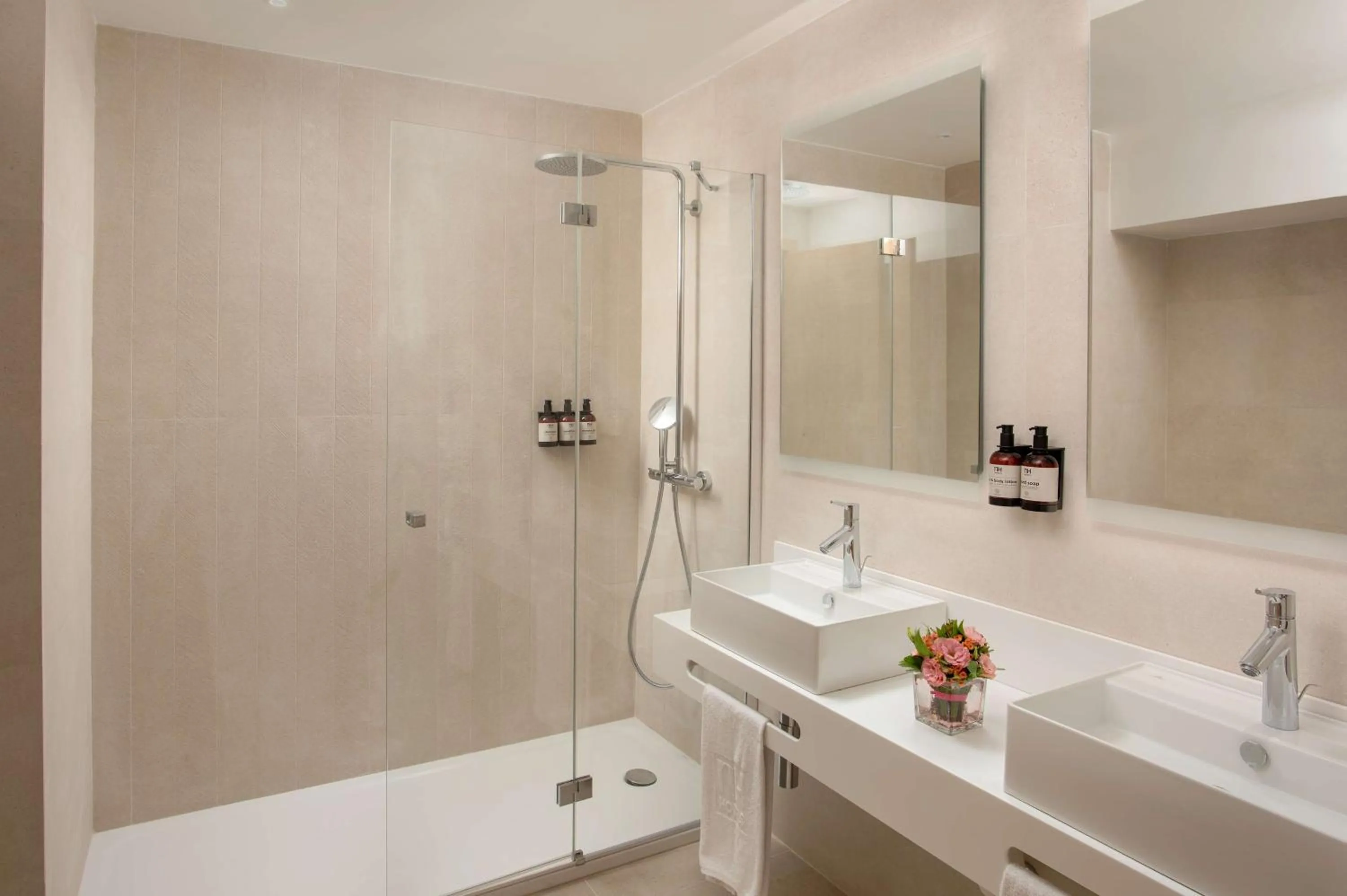 Bathroom in NH Catania Centro