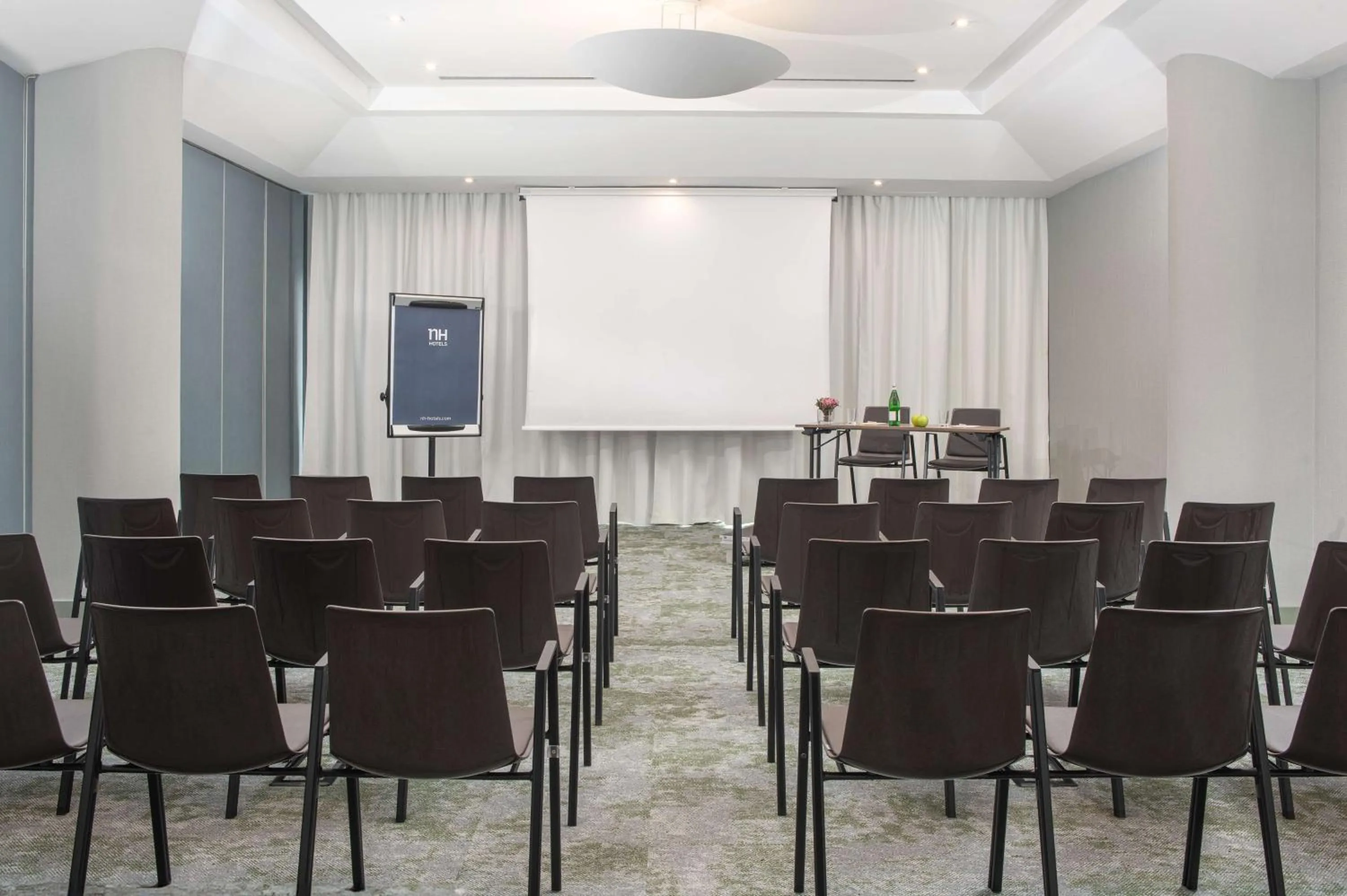 Meeting/conference room in NH Catania Centro