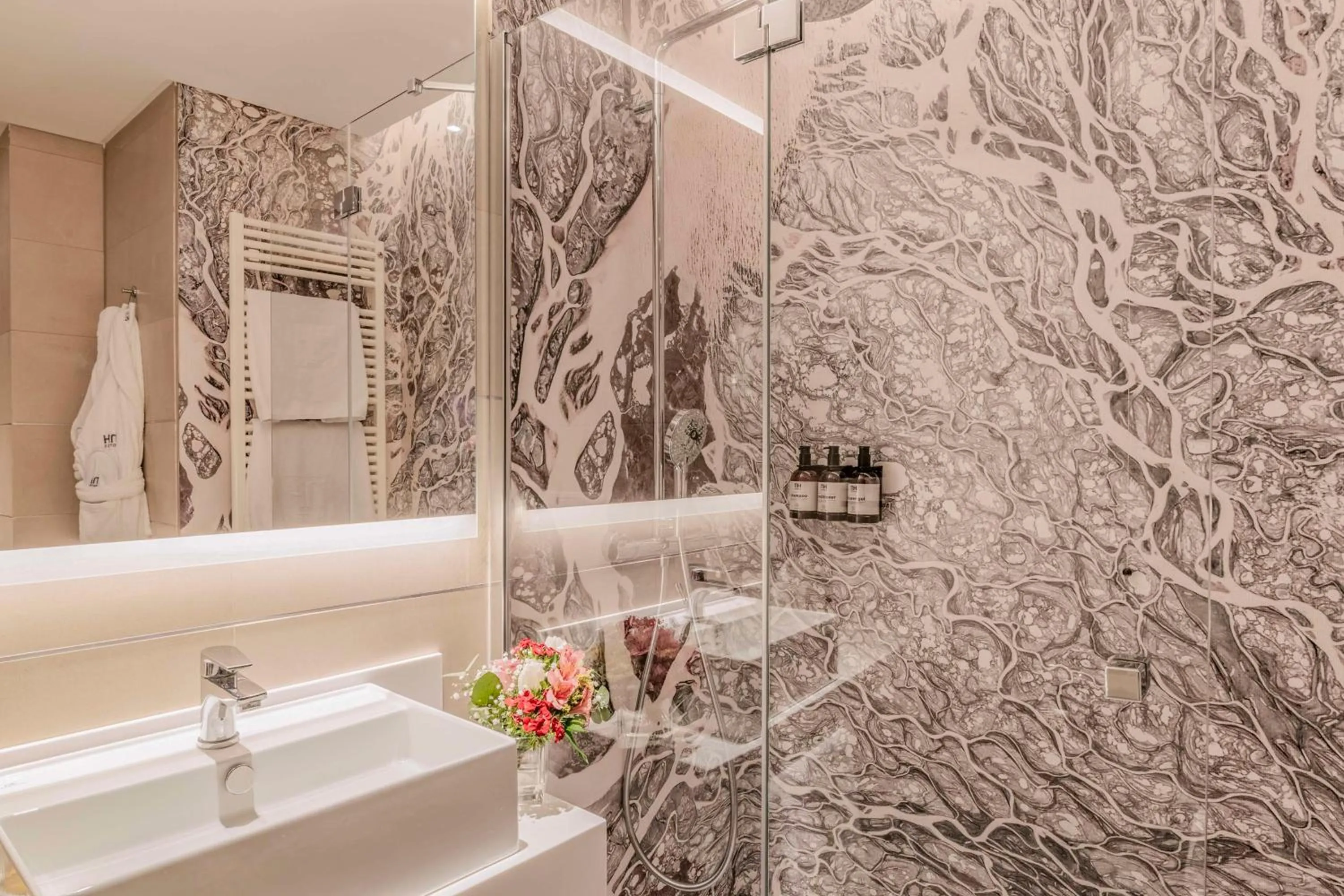 Bathroom in NH Catania Centro