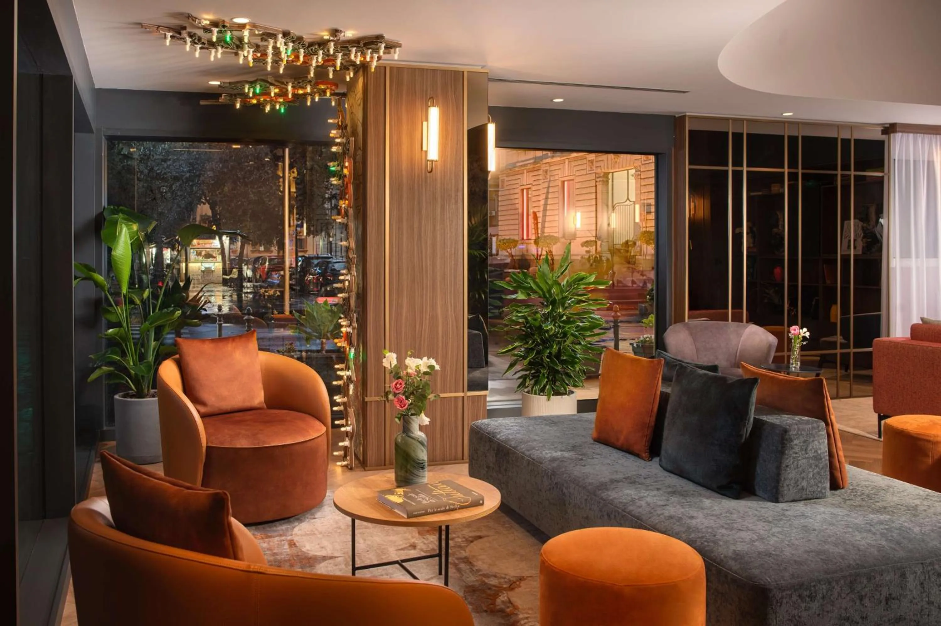 Lobby or reception in NH Catania Centro