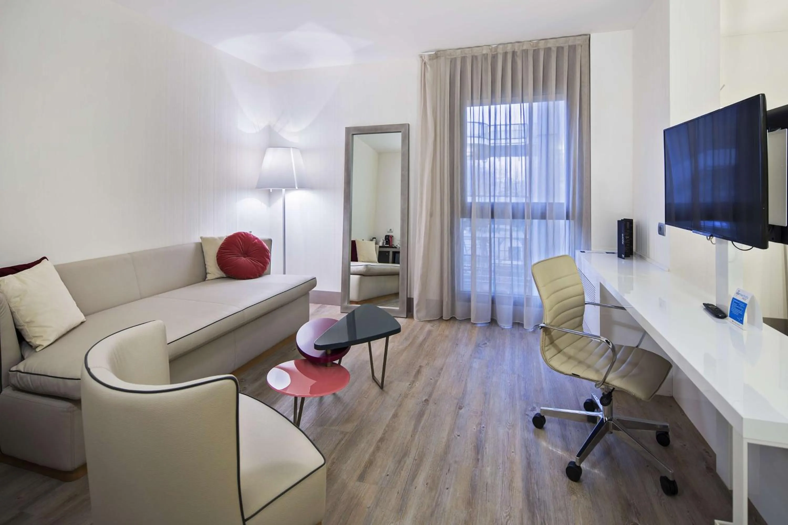 Coffee/tea facilities in NH Milano Congress Centre