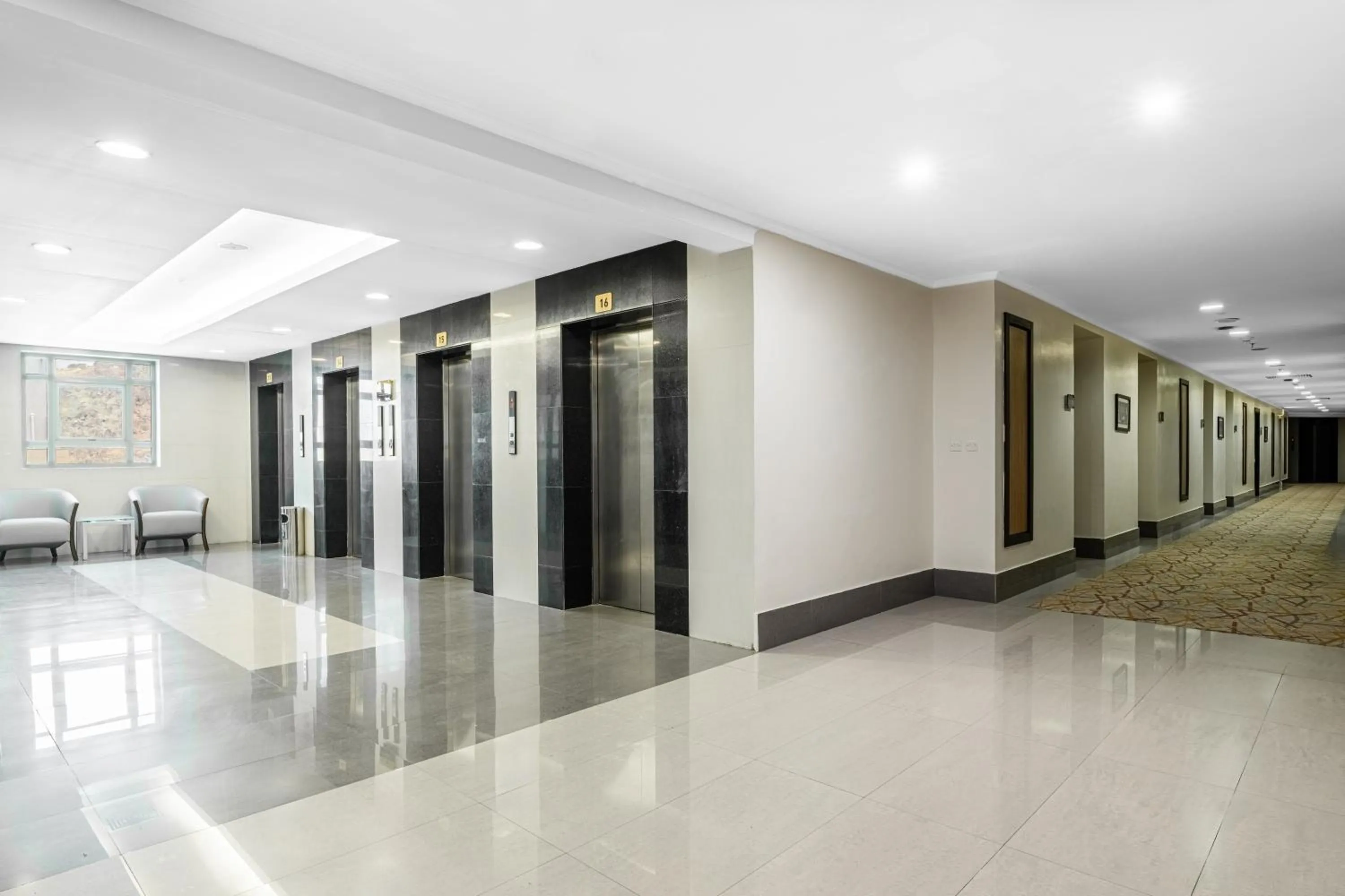 elevator in Elaf Bakkah Hotel