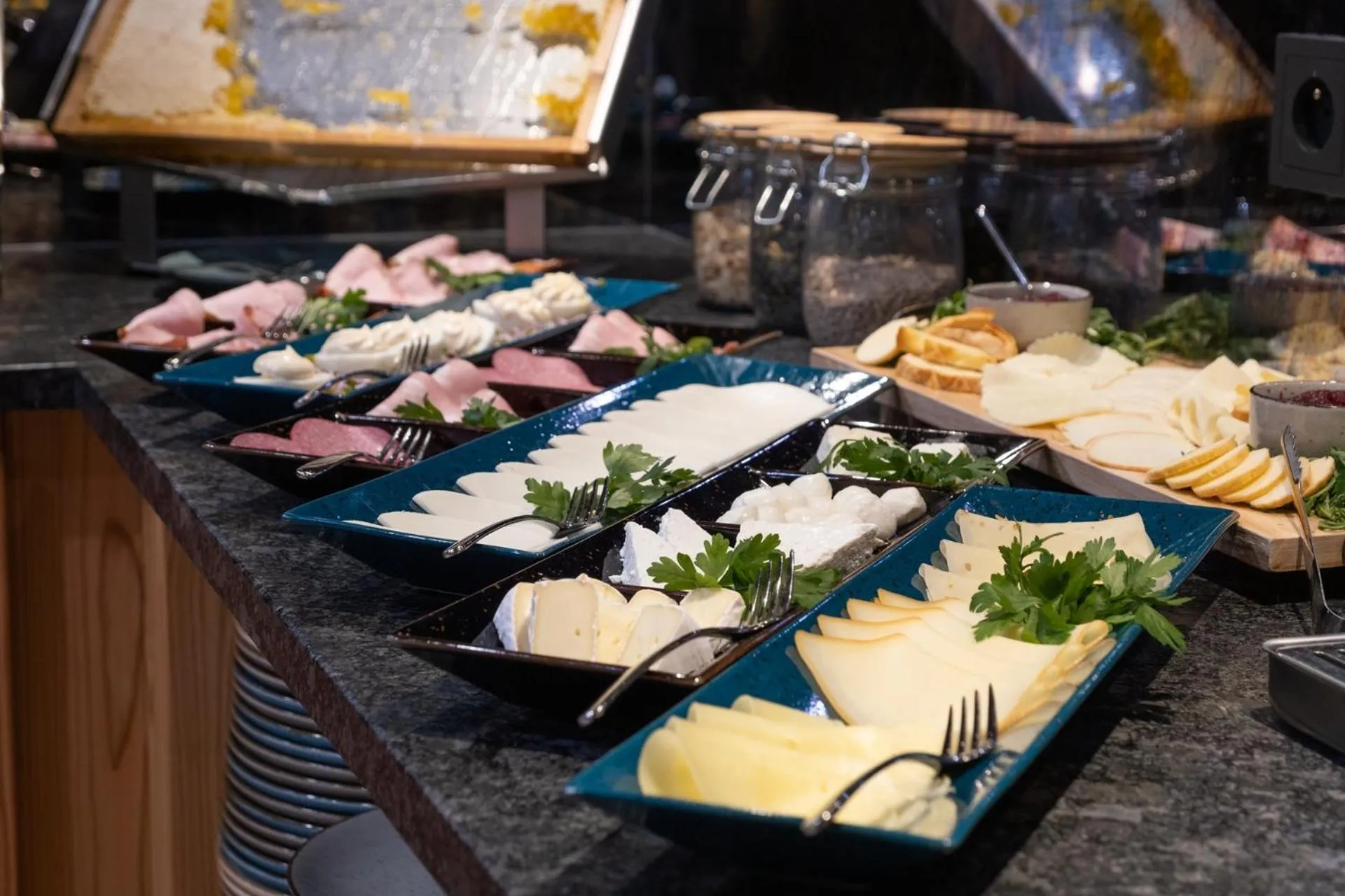 Food in Harda House Friends & Spa