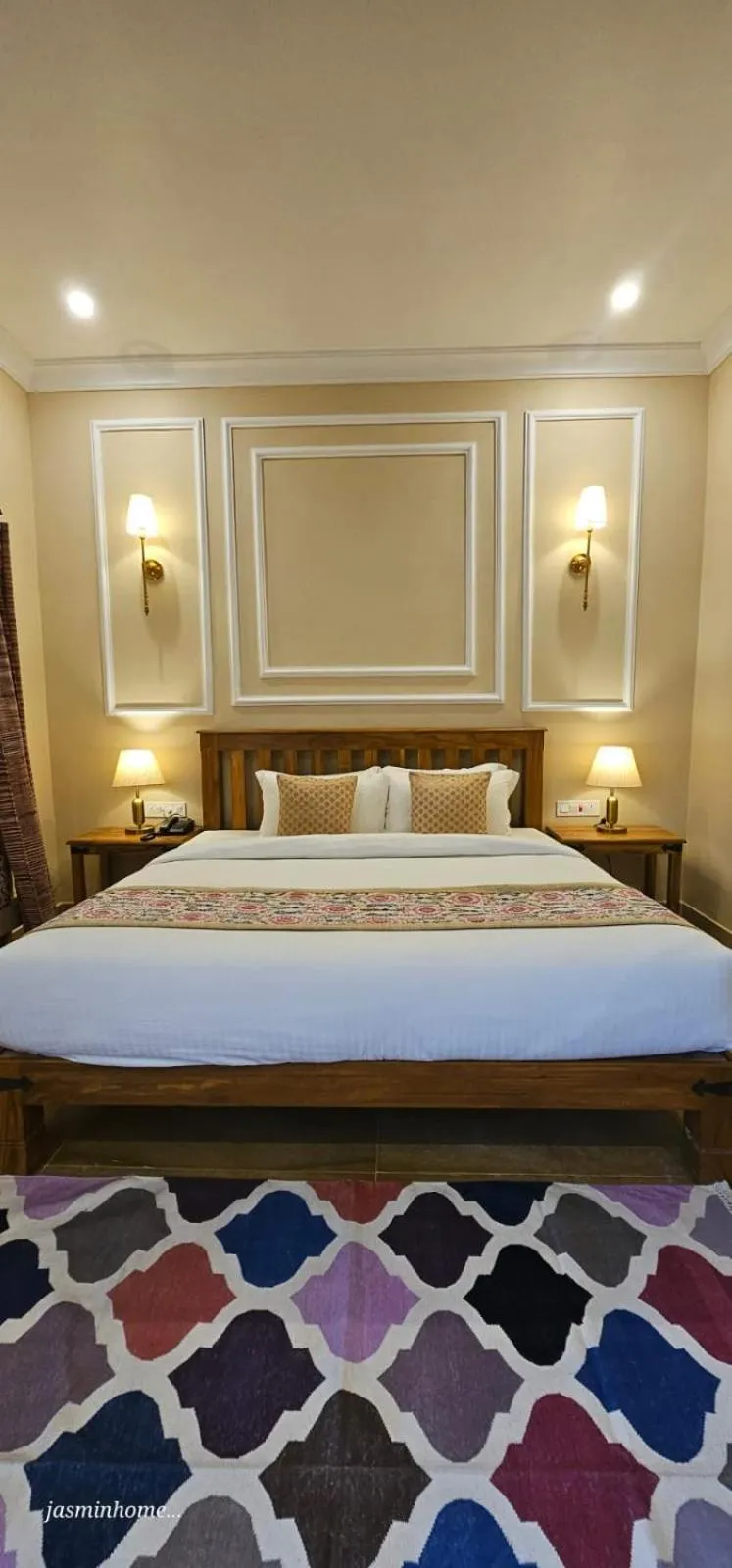 Bed in Hotel Jasmin Haveli