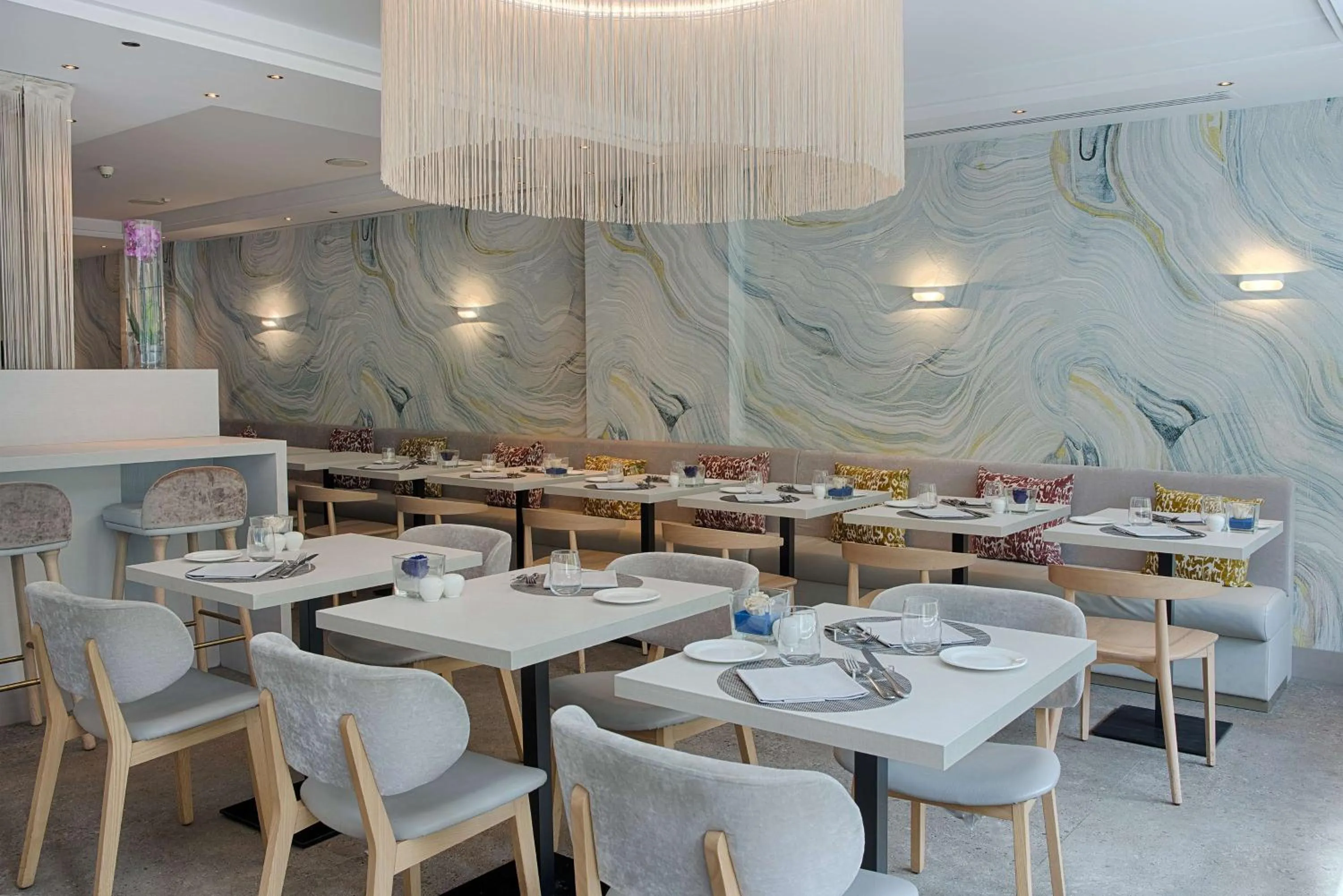 Restaurant/places to eat in NH Torino Centro