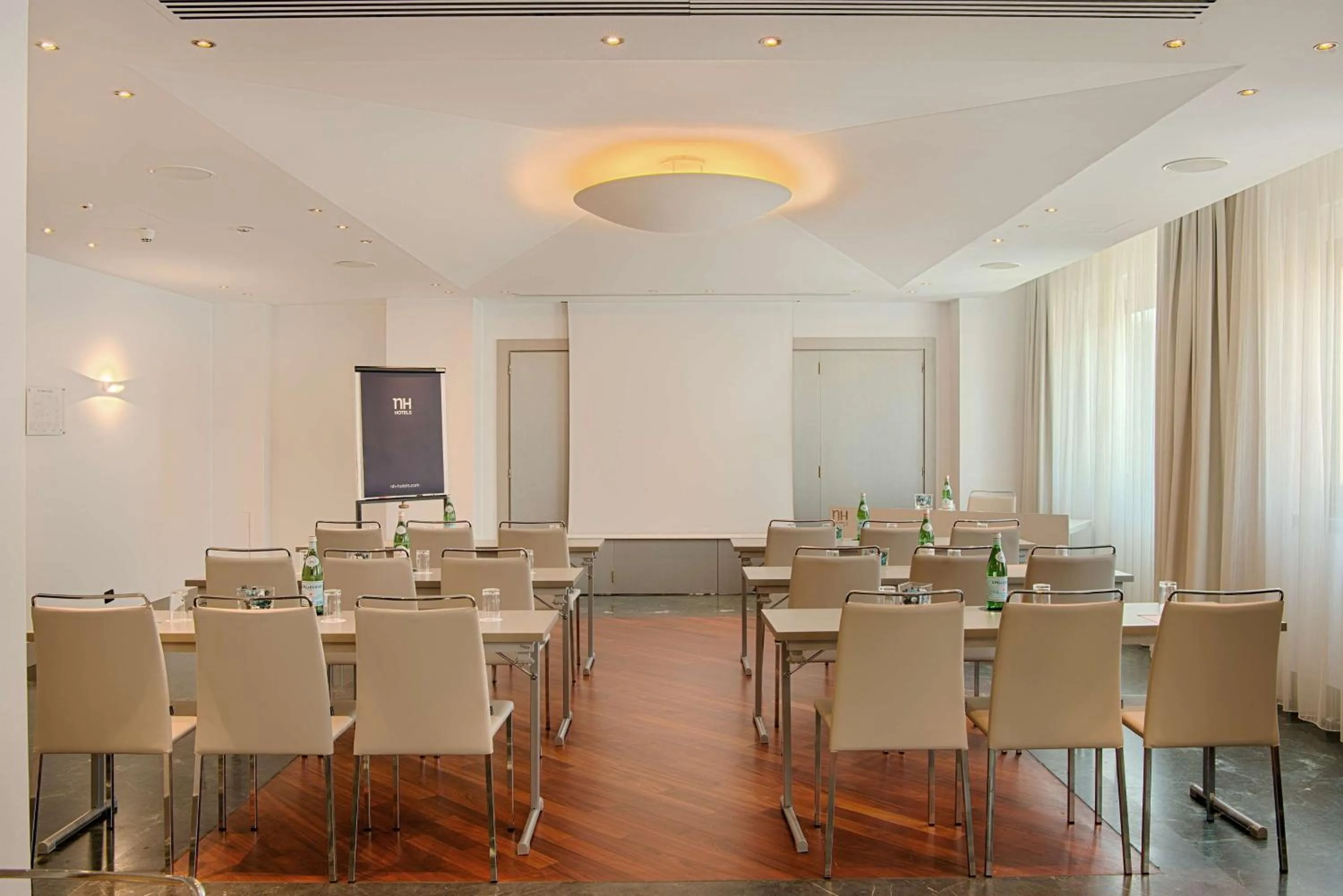 Meeting/conference room in NH Torino Centro