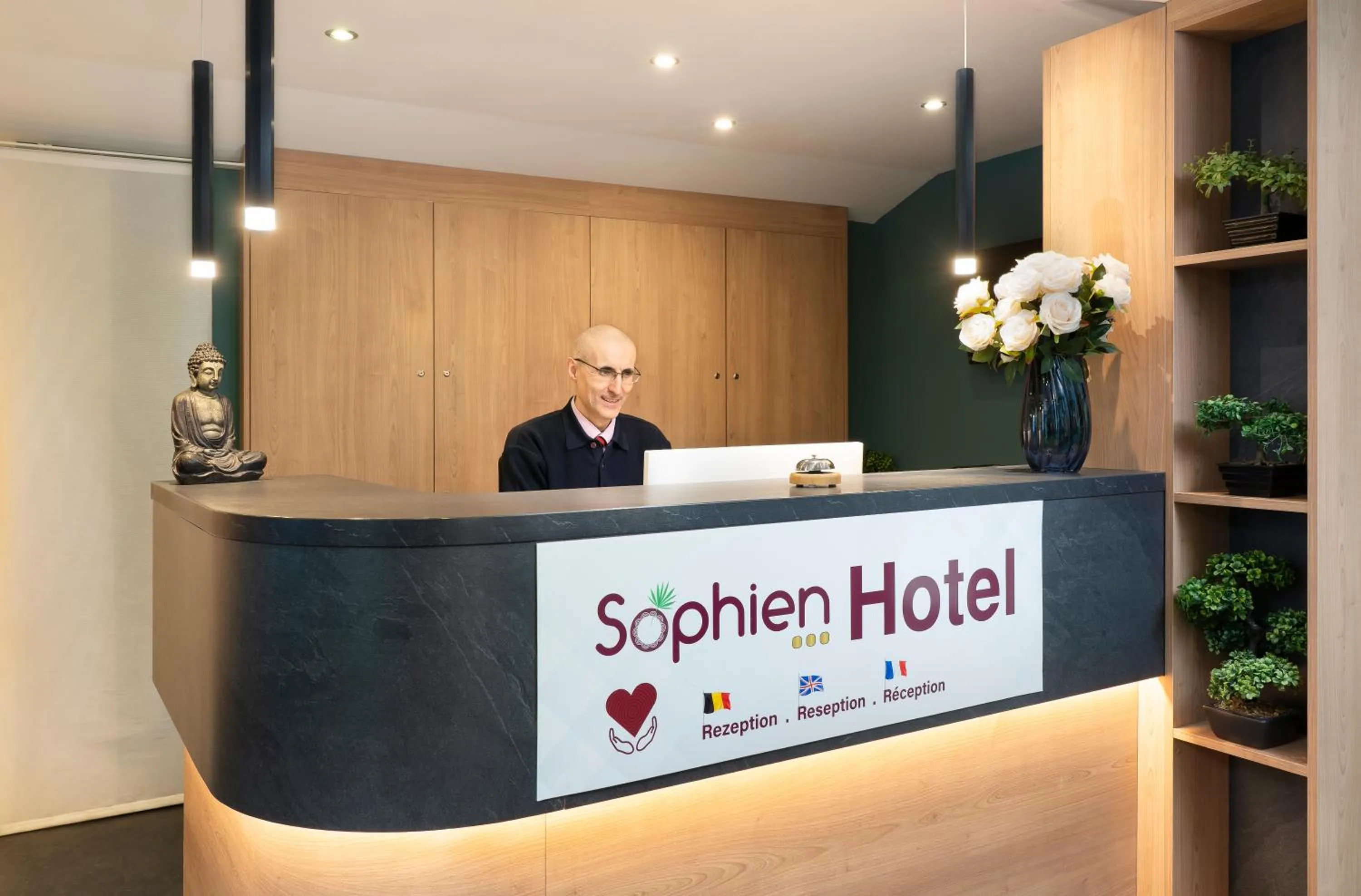 Lobby or reception in Sophien Hotel