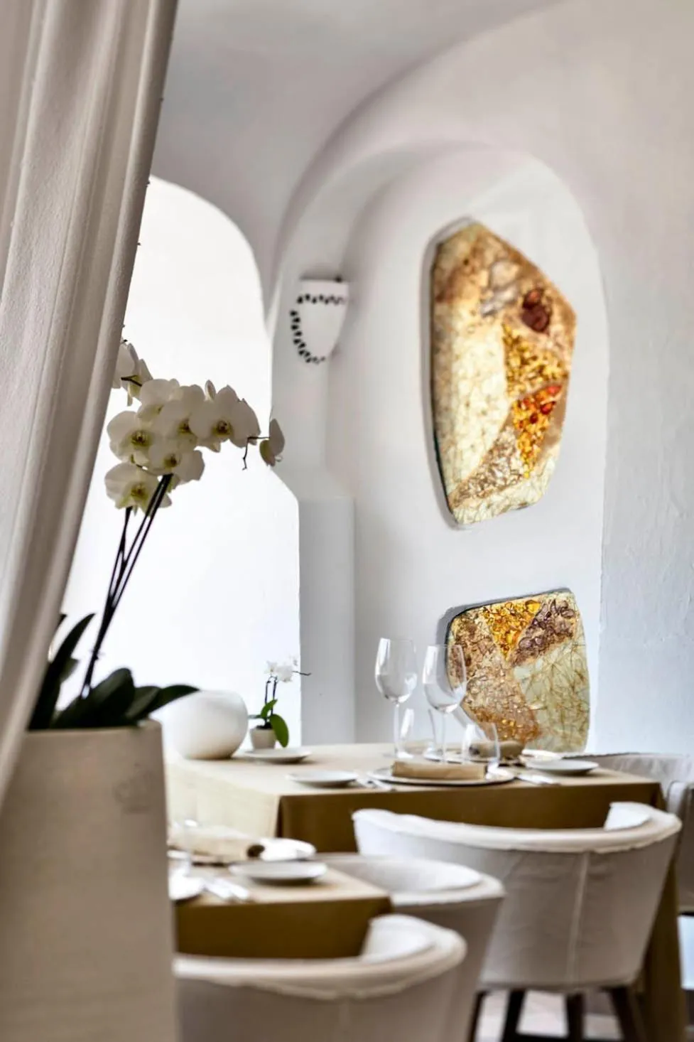 Restaurant/places to eat in Grand Hotel Poltu Quatu