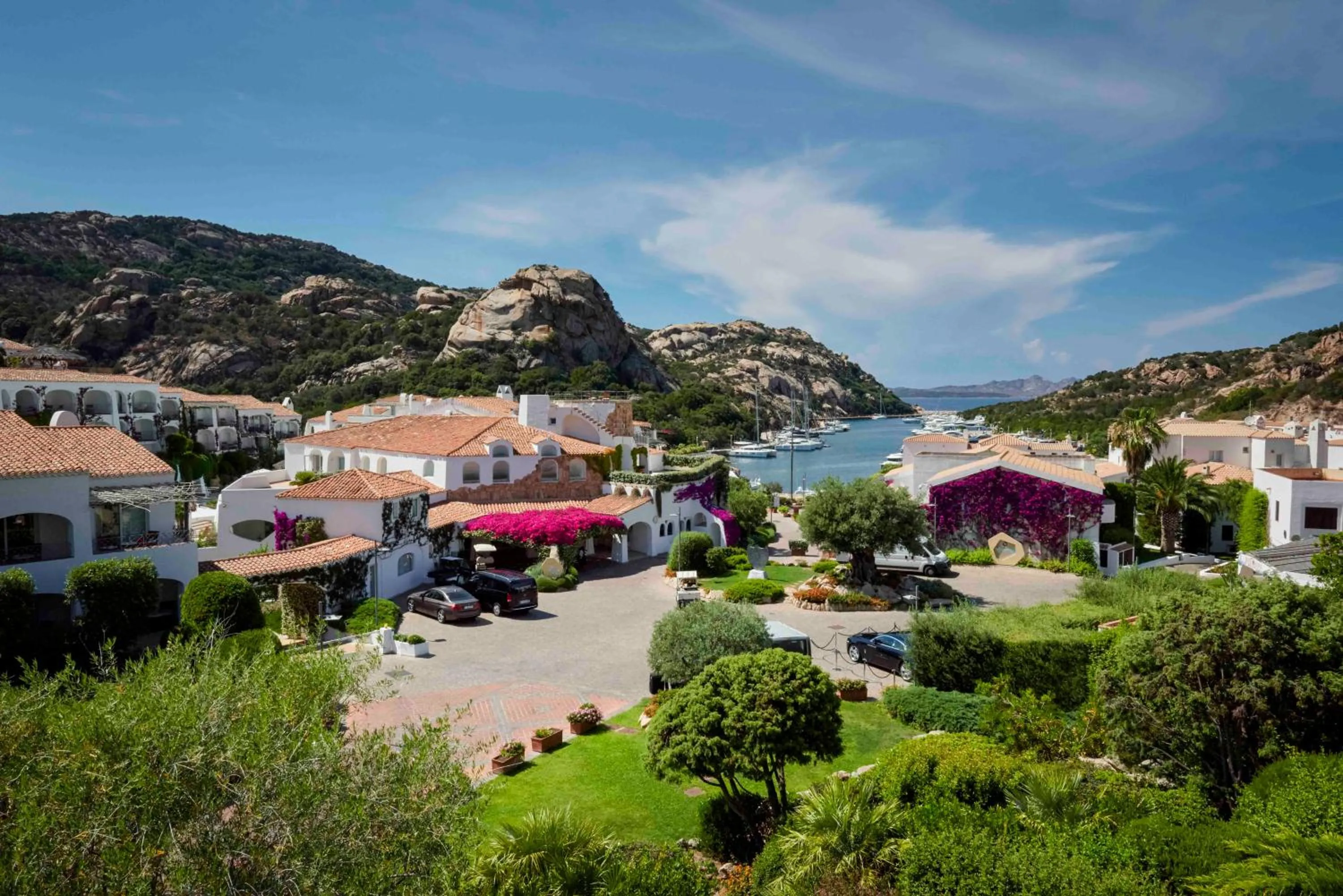 Garden in Grand Hotel Poltu Quatu