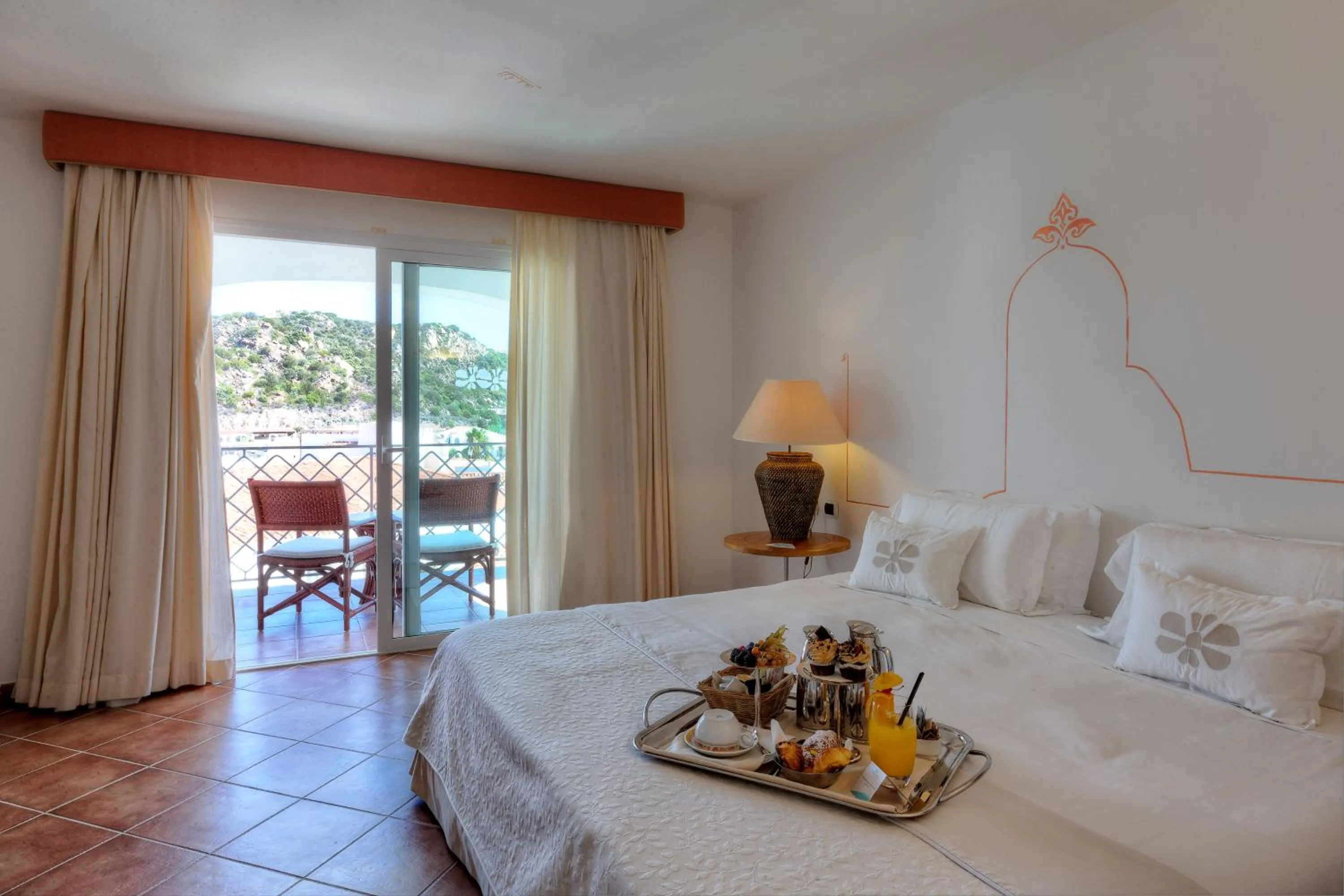 Restaurant/places to eat in Grand Hotel Poltu Quatu