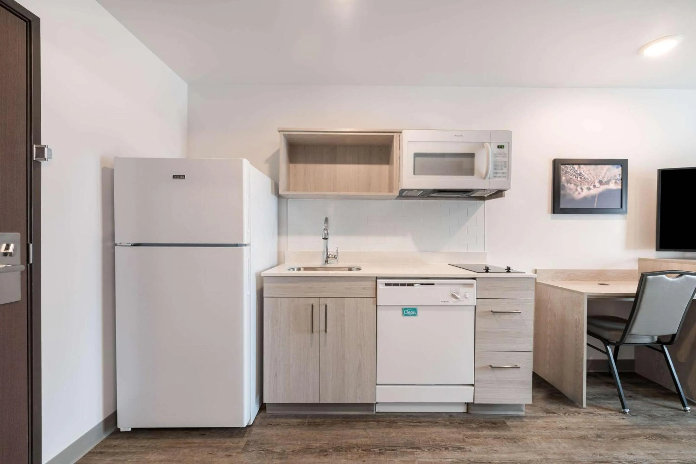 Bedroom in WoodSpring Suites Concord-Charlotte Speedway