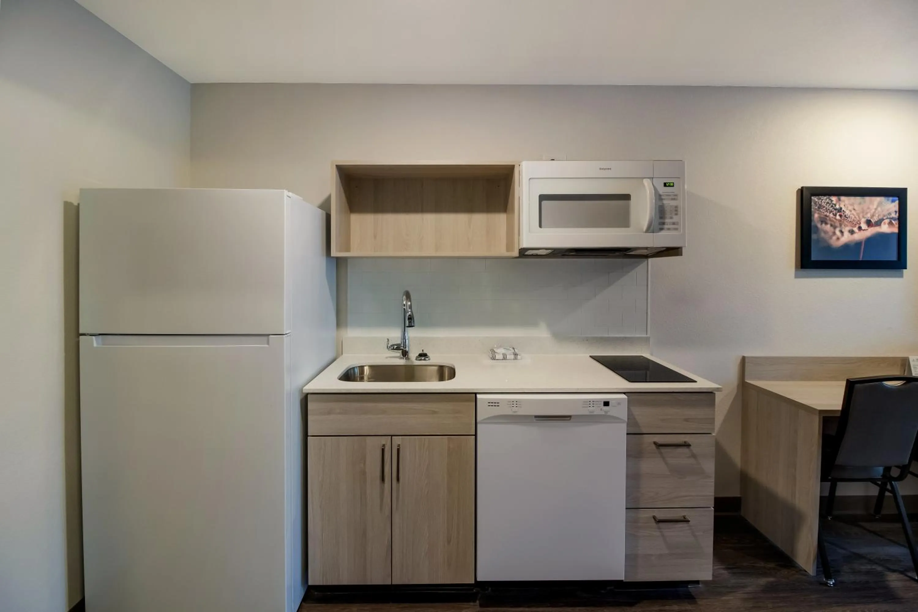 Kitchen or kitchenette in WoodSpring Suites Concord-Charlotte Speedway