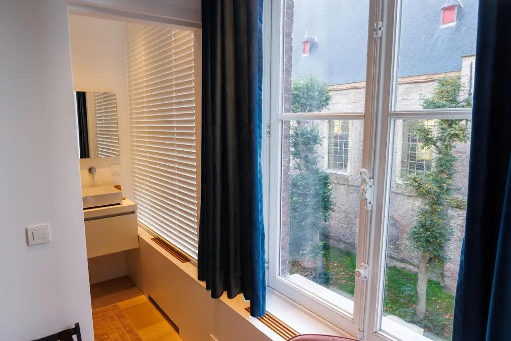 Property building in APL8 St-Anna B&B