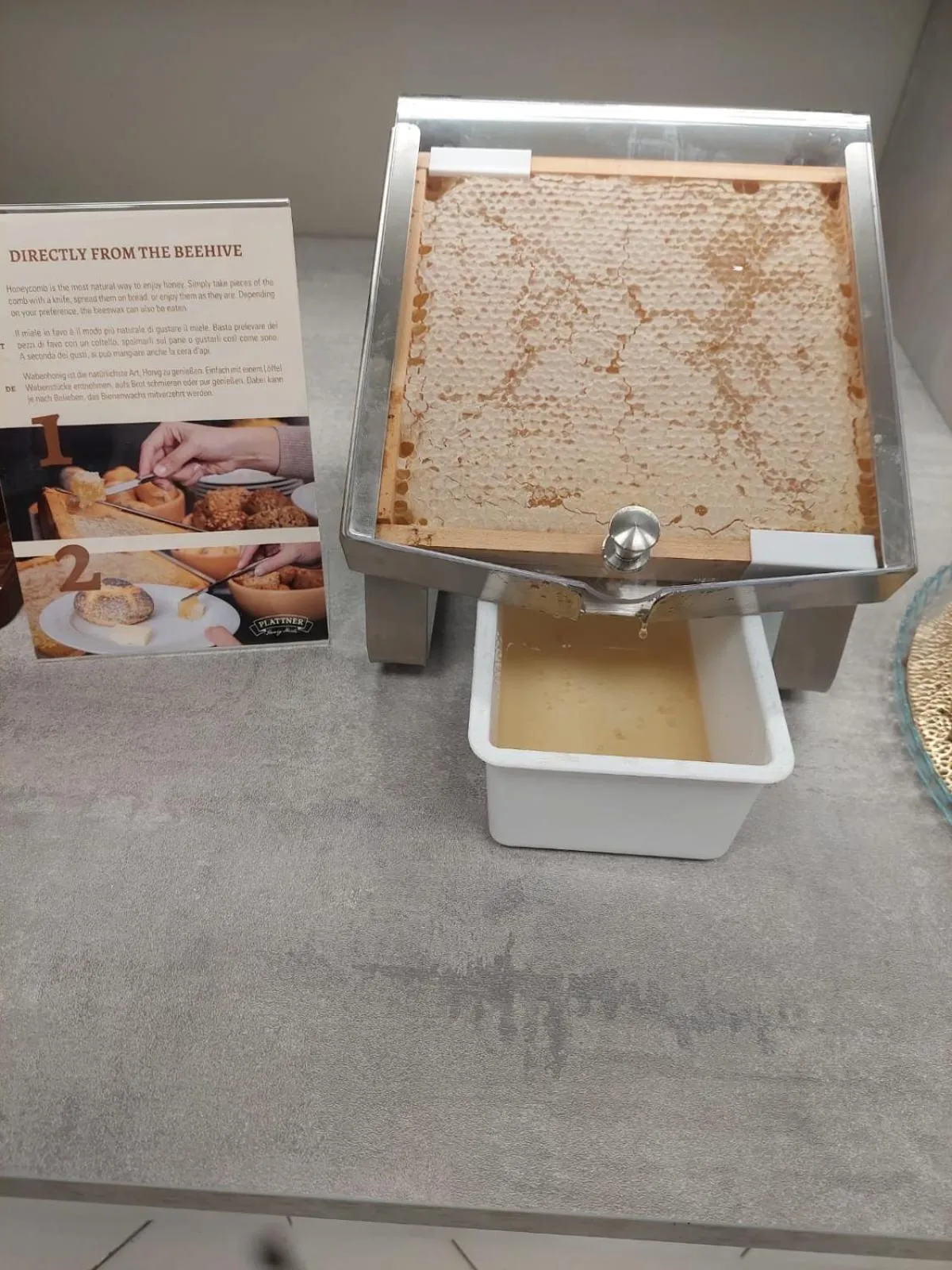 Breakfast in Hotel Continental