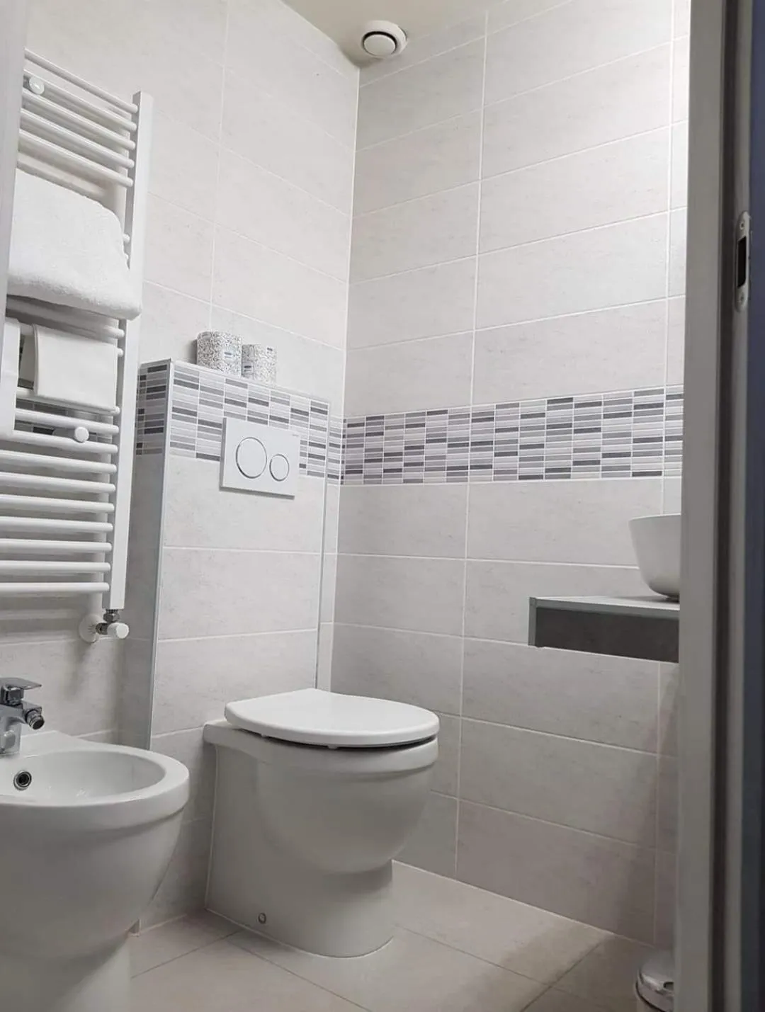 Bathroom in Hotel Continental