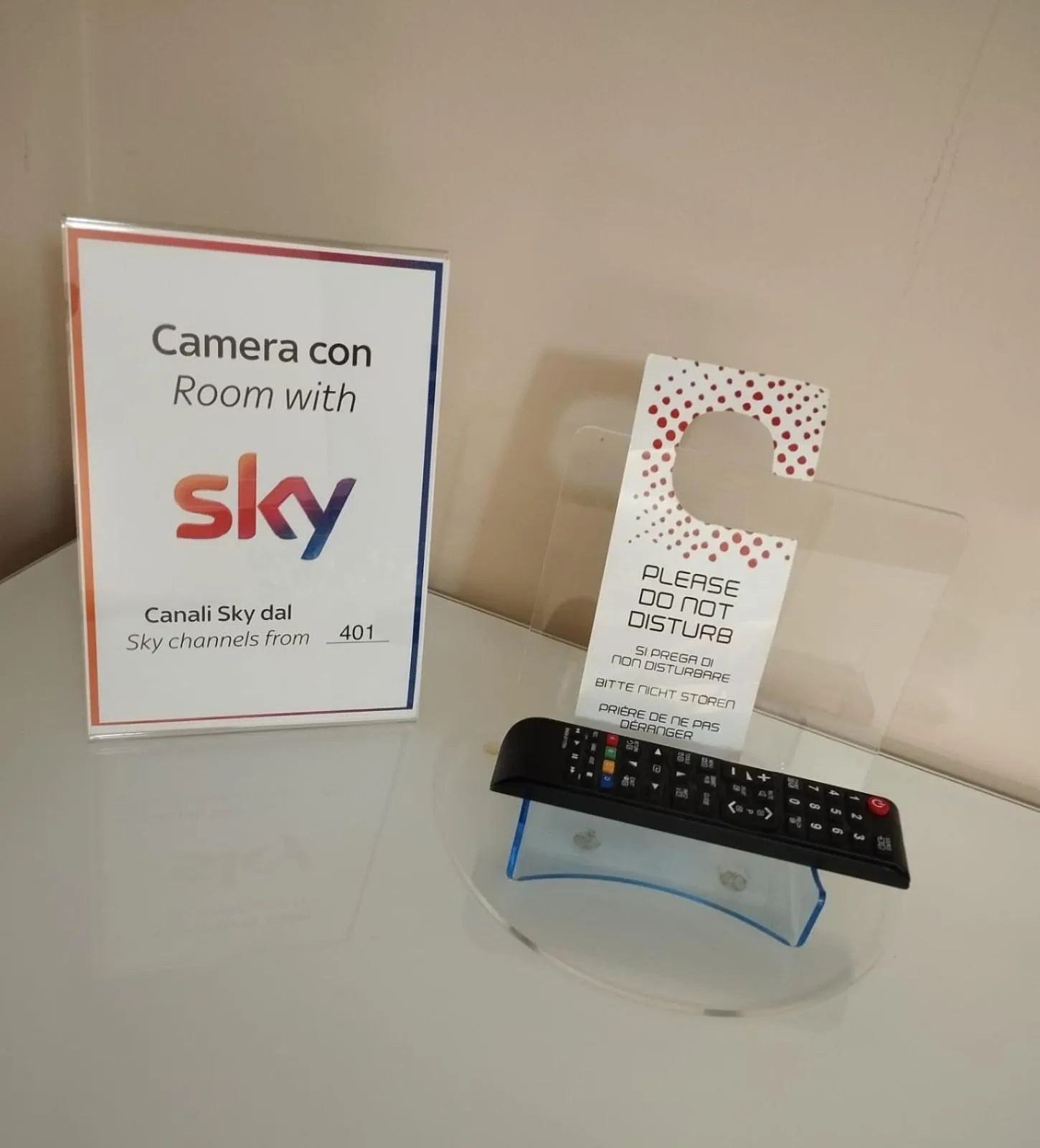 TV and multimedia in Hotel Continental