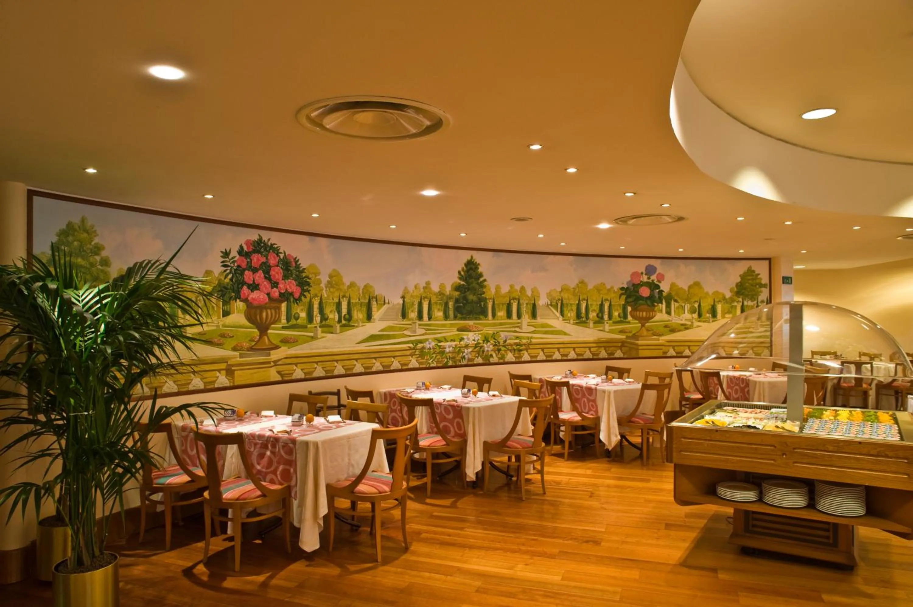 Restaurant/places to eat in Hotel Roma Aurelia Antica