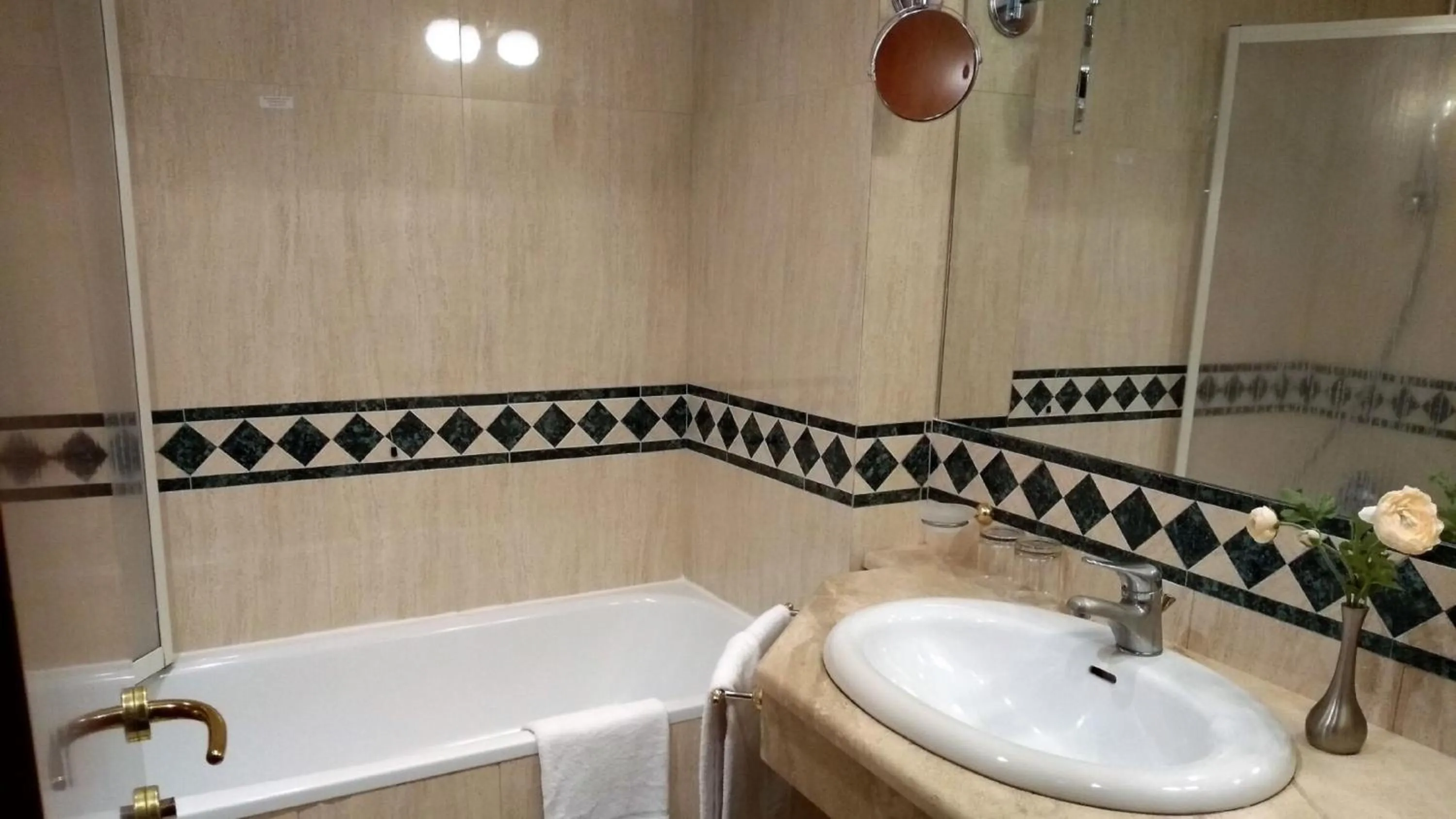 Bathroom in Hotel Roma Aurelia Antica