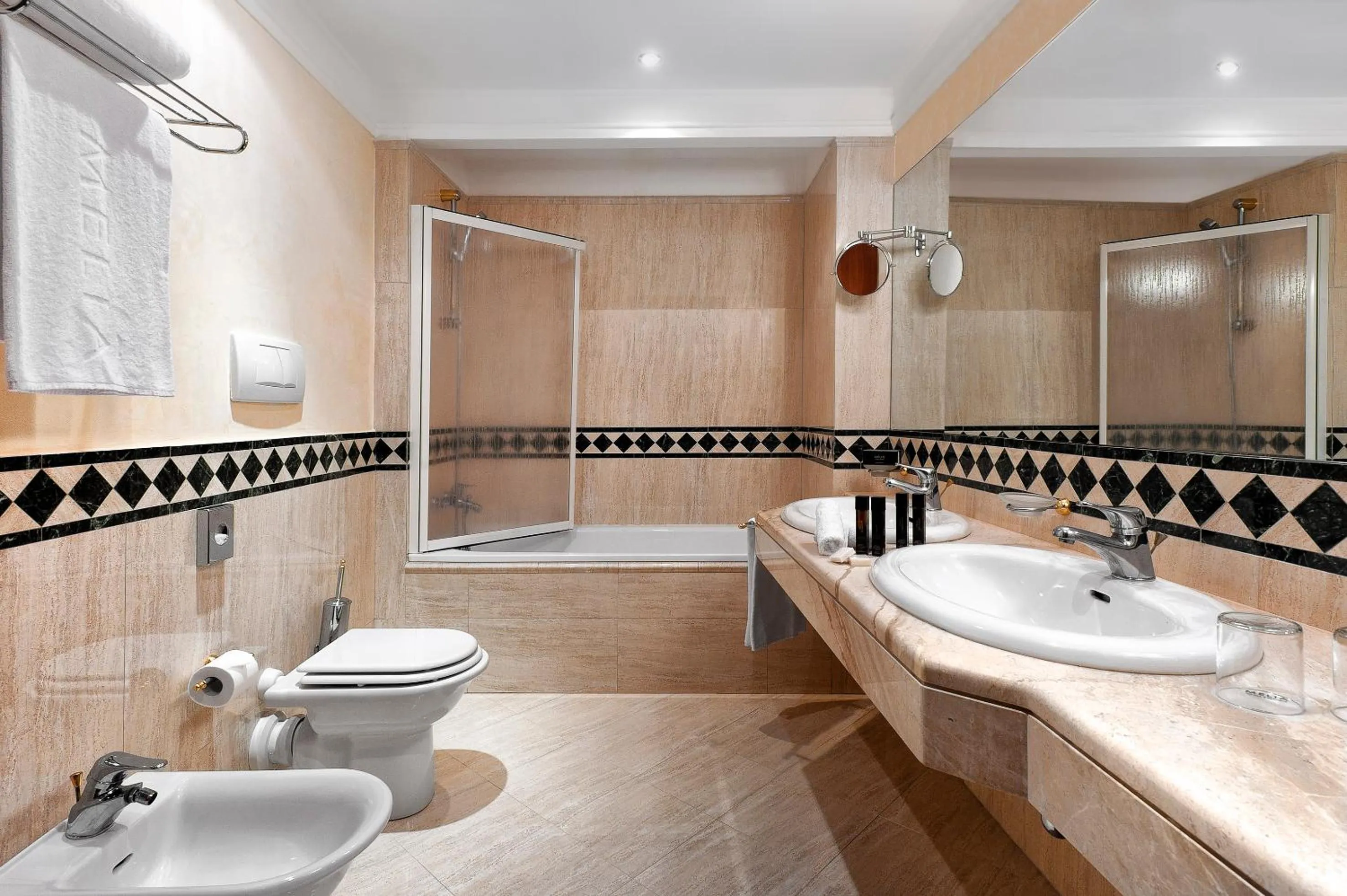 Bathroom in Hotel Roma Aurelia Antica