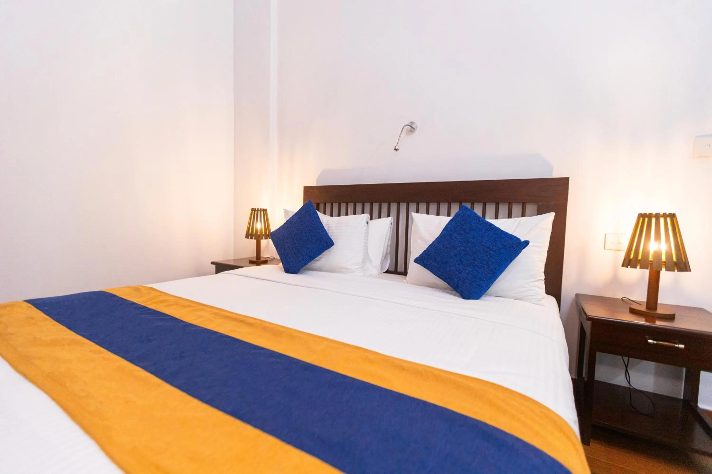 Bed in THE Mangrove cave Hotel