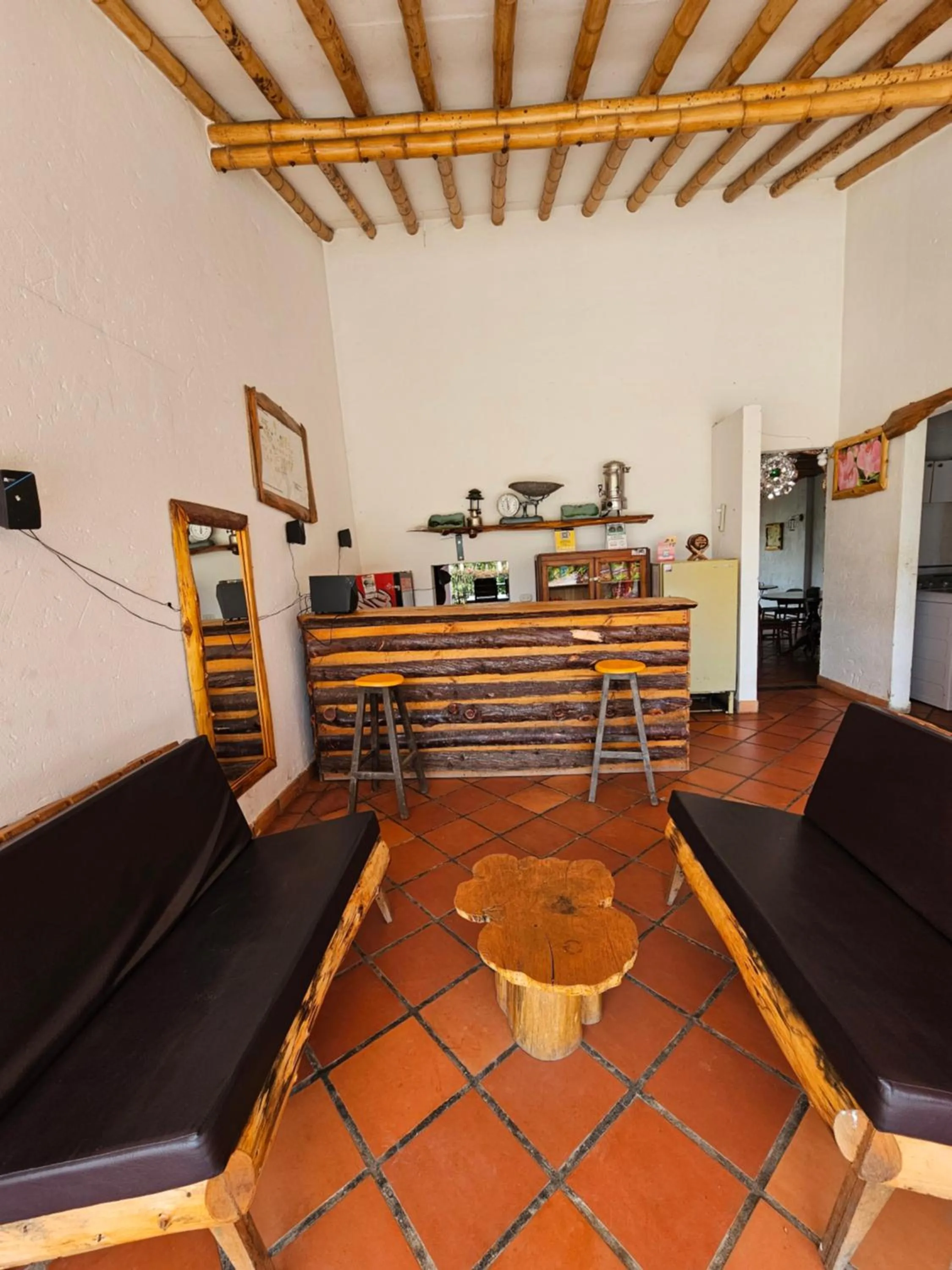 Lounge or bar in HOSTERÍA BRISAS DEL RÍO