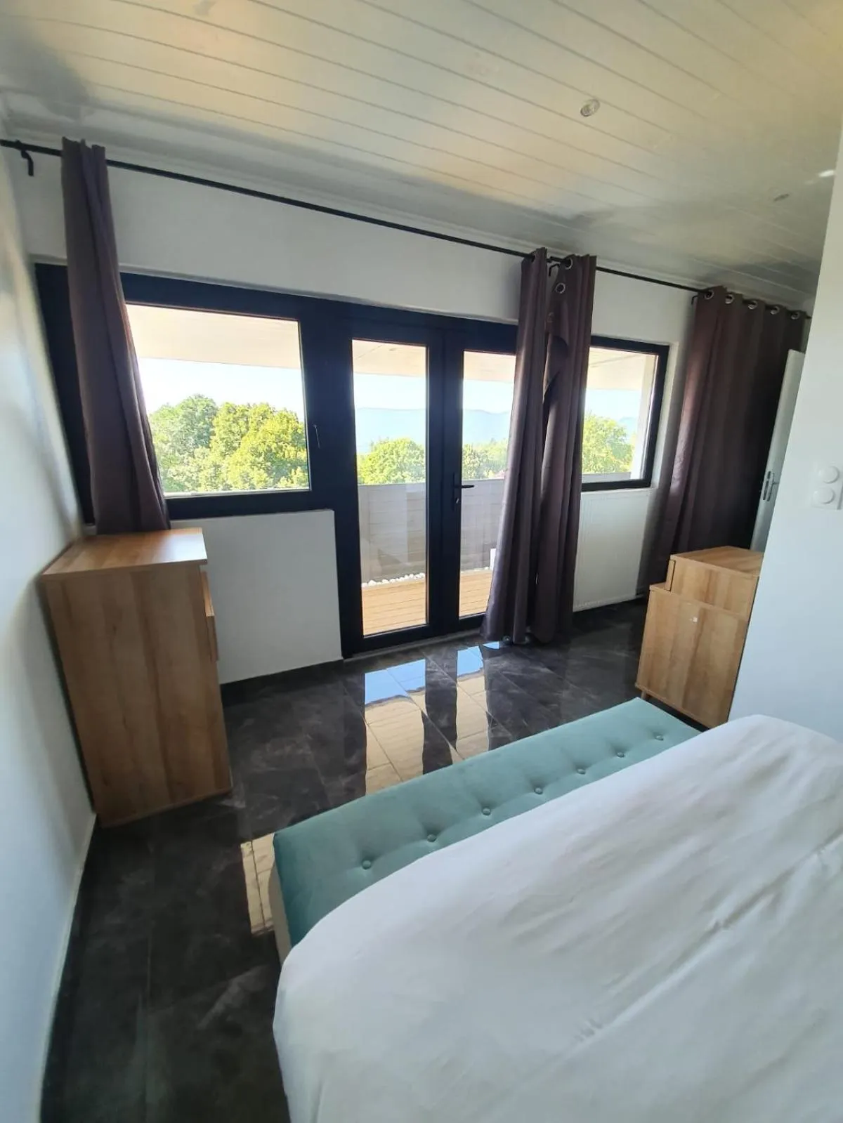 Bed in Hôtel Parc Les Cigognes - Albé