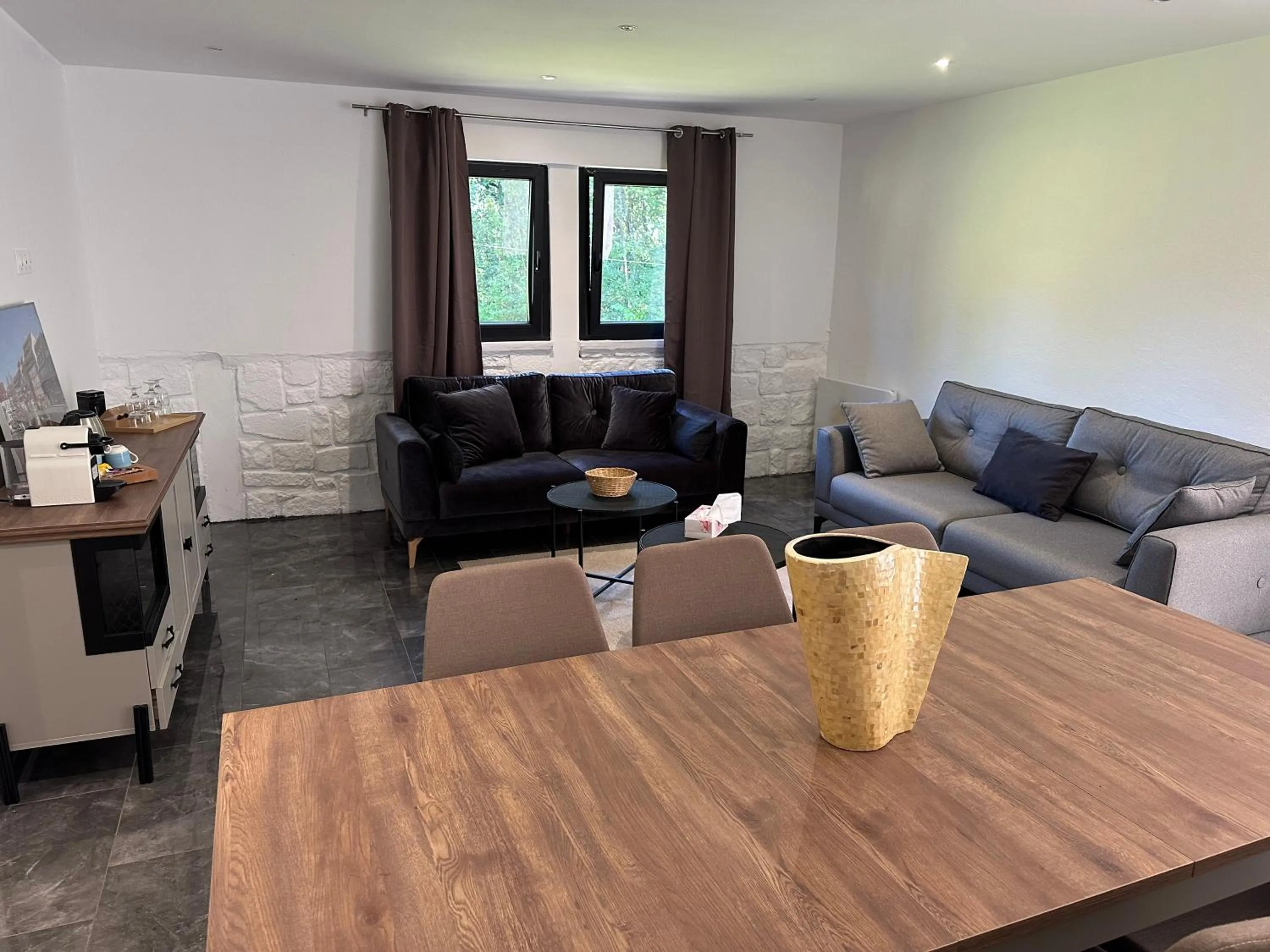 Coffee/tea facilities in Hôtel Parc Les Cigognes - Albé