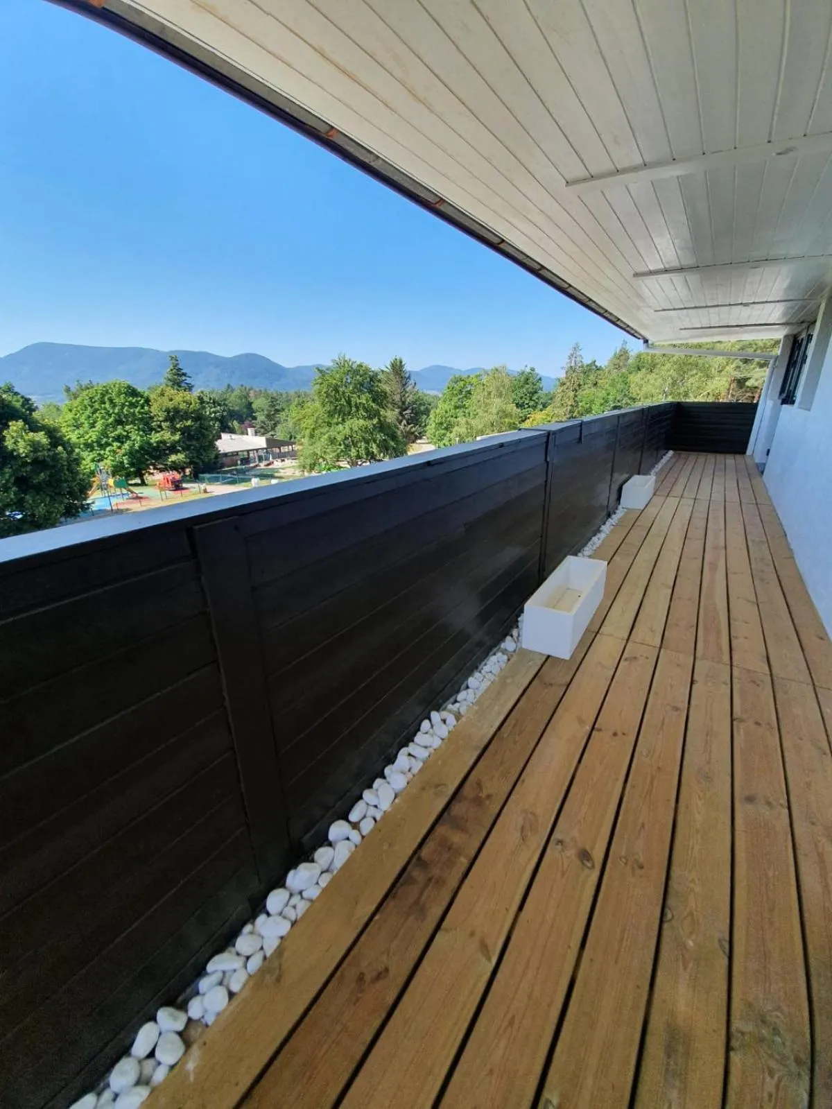 Day in Hôtel Parc Les Cigognes - Albé