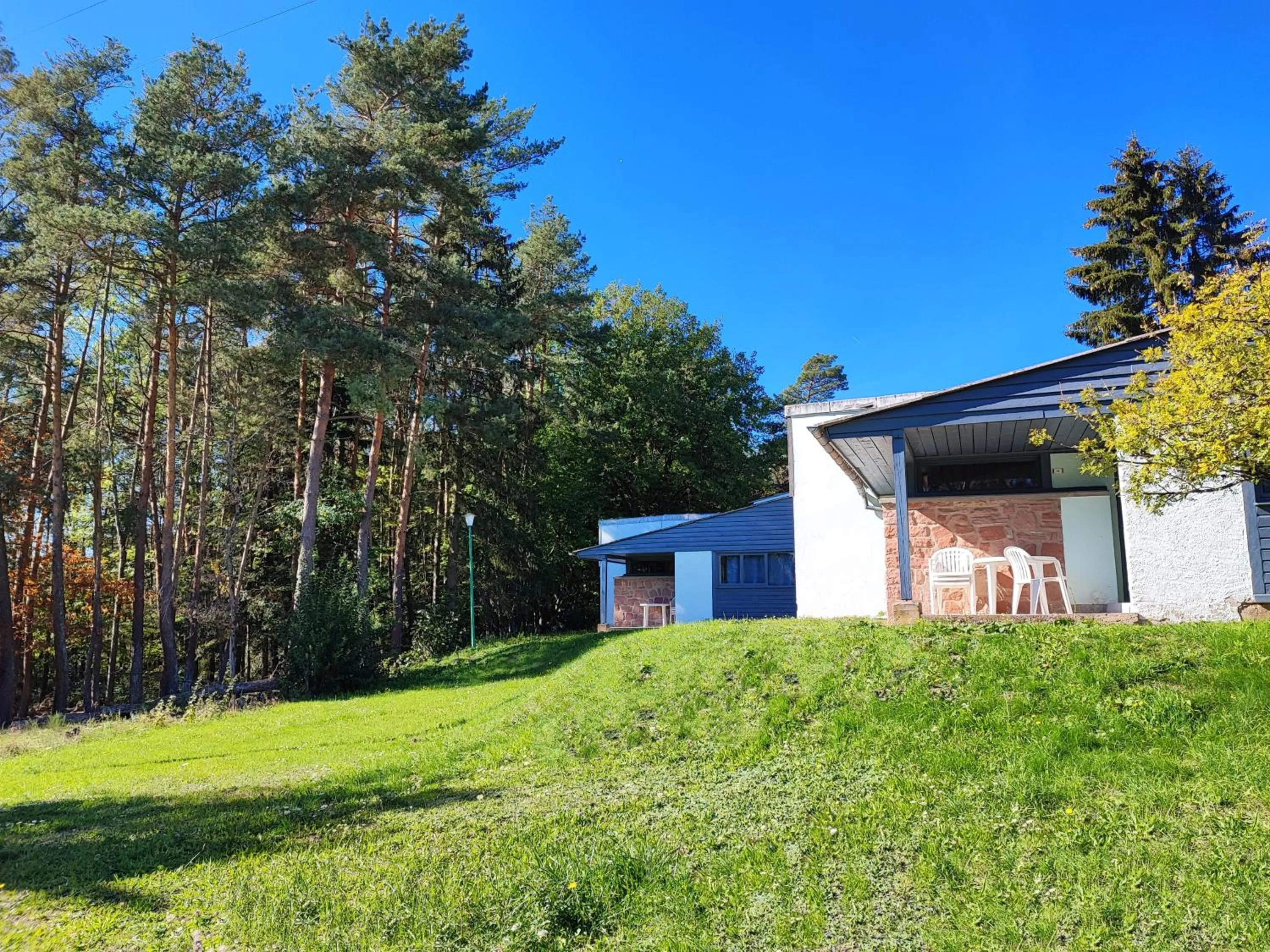 Spring in Hôtel Parc Les Cigognes - Albé