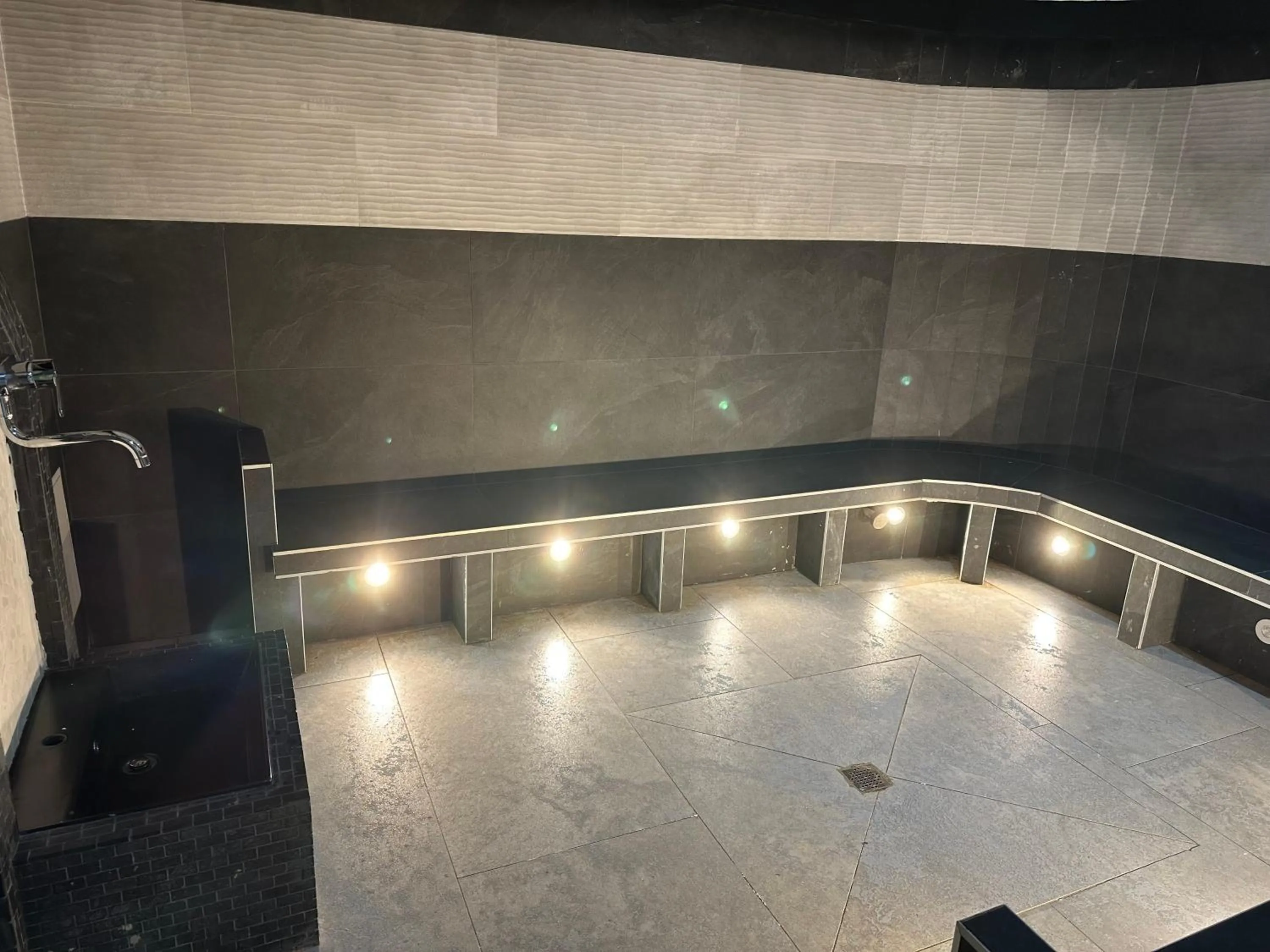 Sauna in Hôtel Parc Les Cigognes - Albé