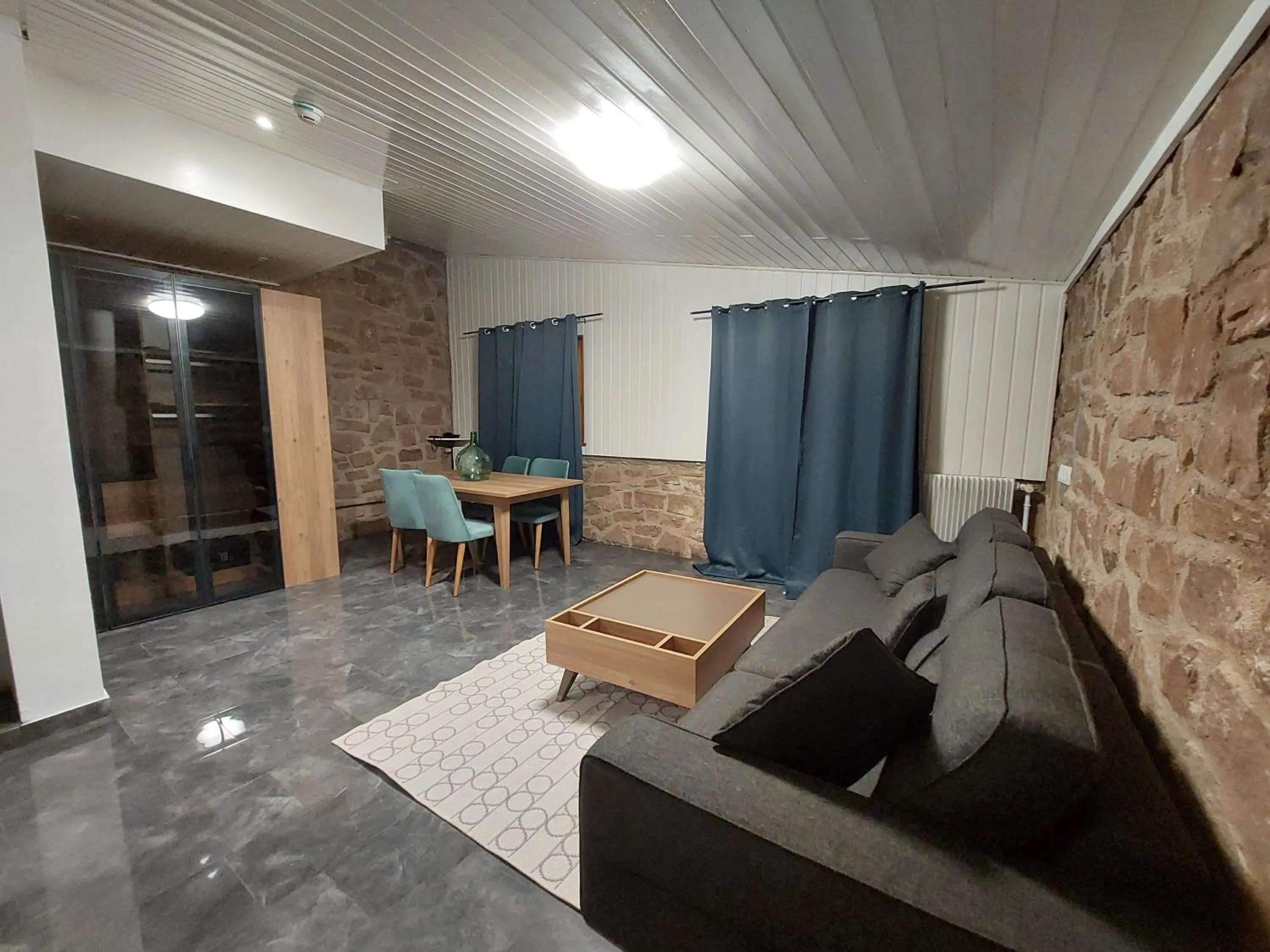 Living room in Hôtel Parc Les Cigognes - Albé