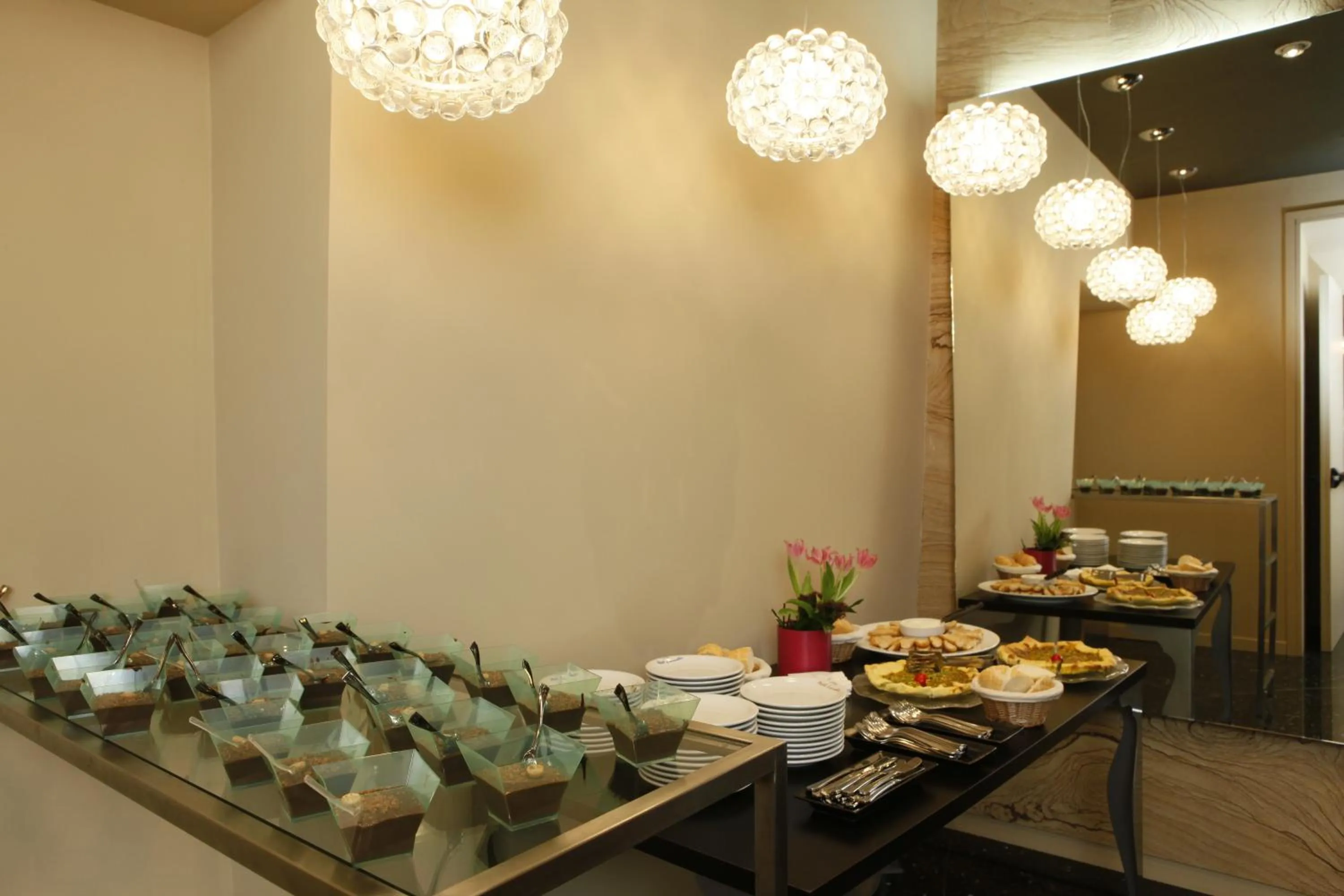 Business facilities in Hotel Lancaster