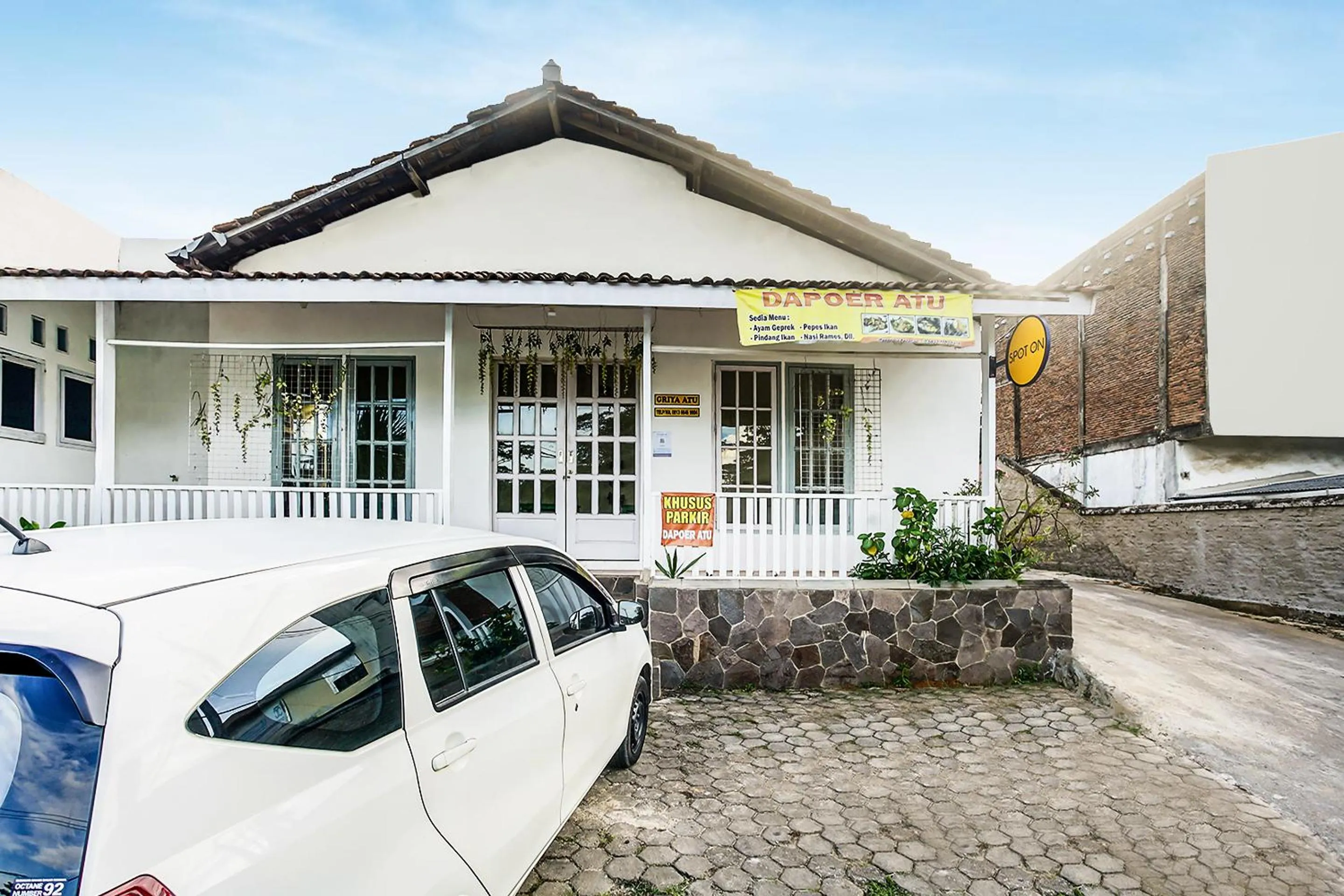 Facade/entrance in OYO Life 90896 Griya Atu Syariah