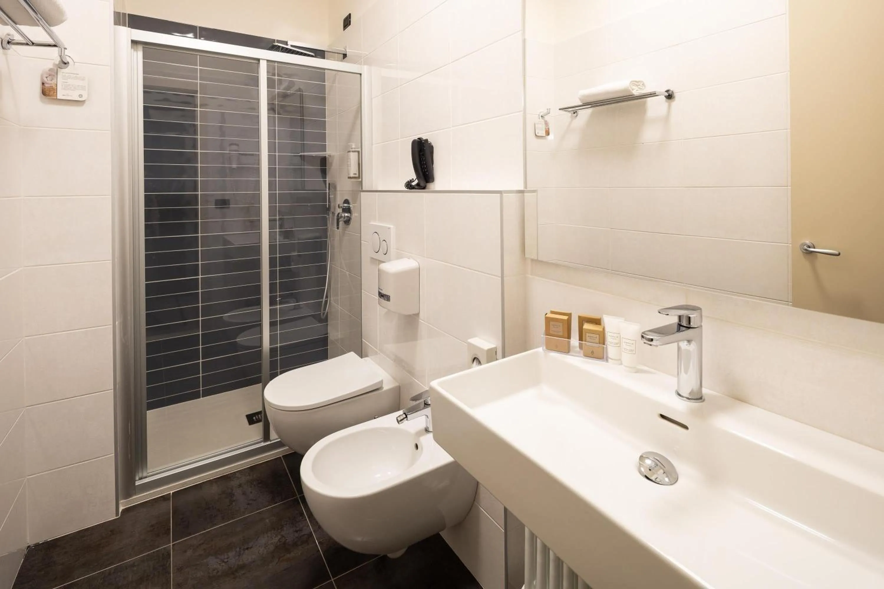 Bathroom in Best Western Hotel Luxor