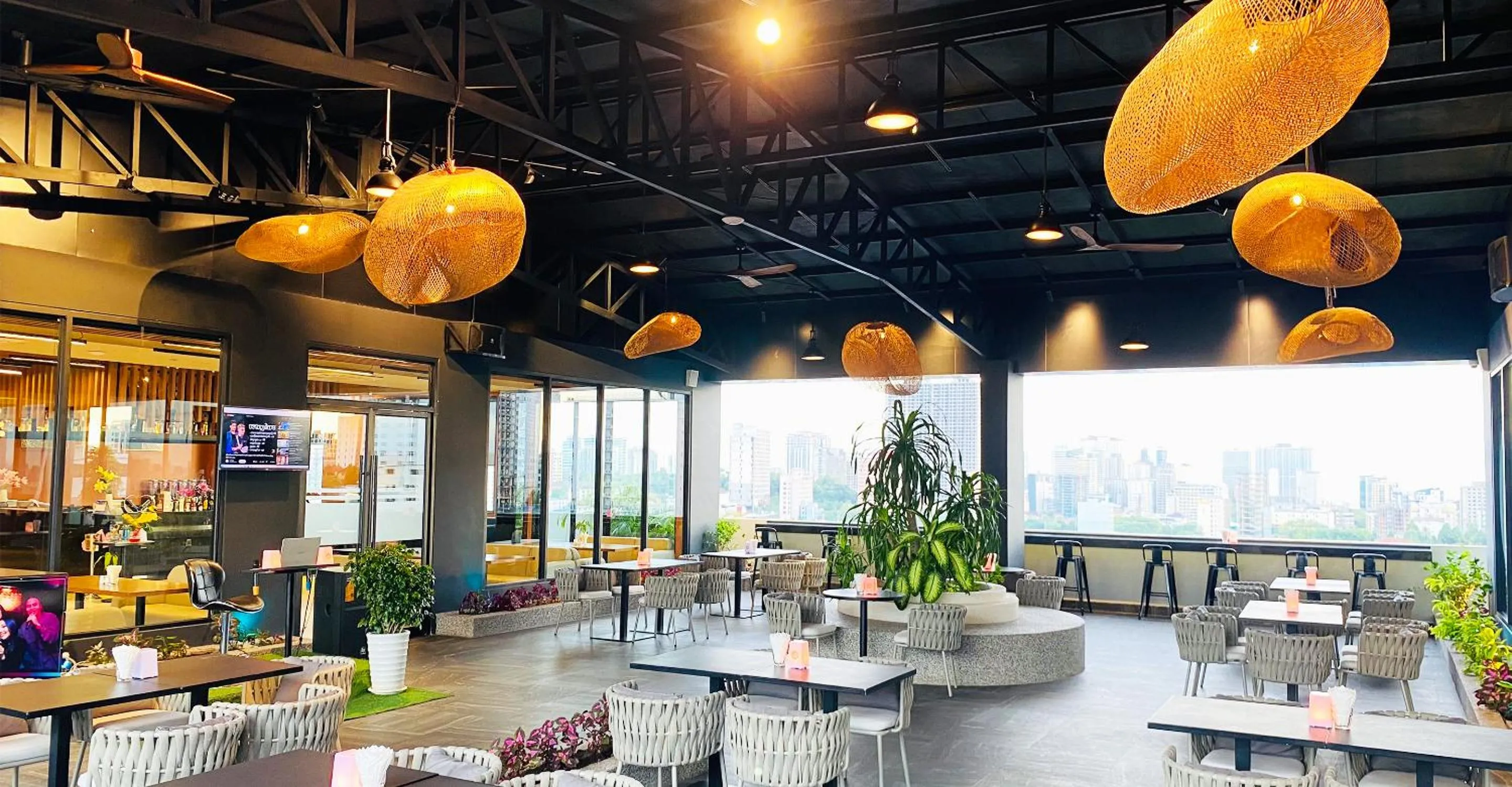 Restaurant/places to eat in Siha Treasure Hotel