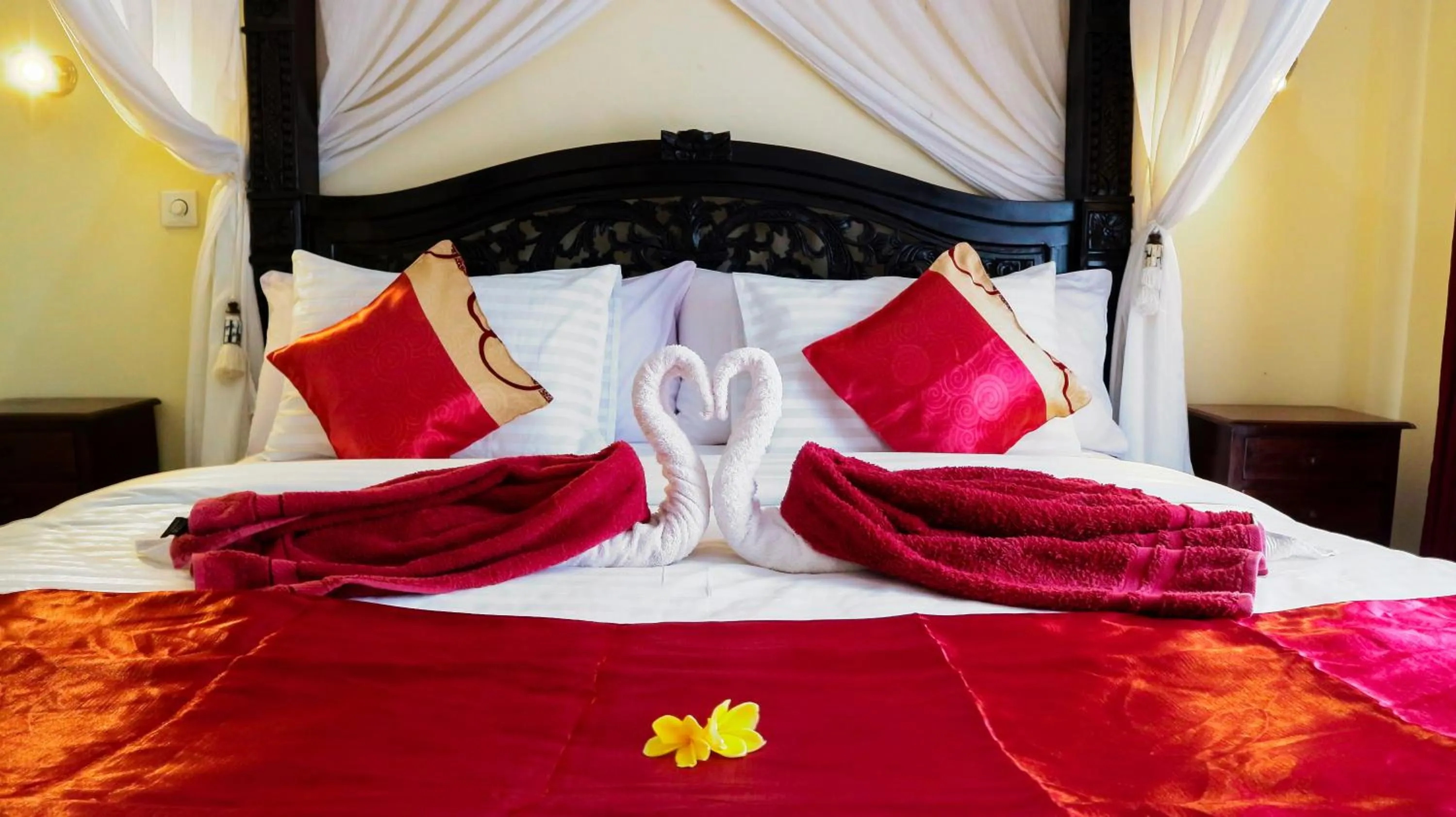 Bedroom, Bed in Bali 85 Beach Inn